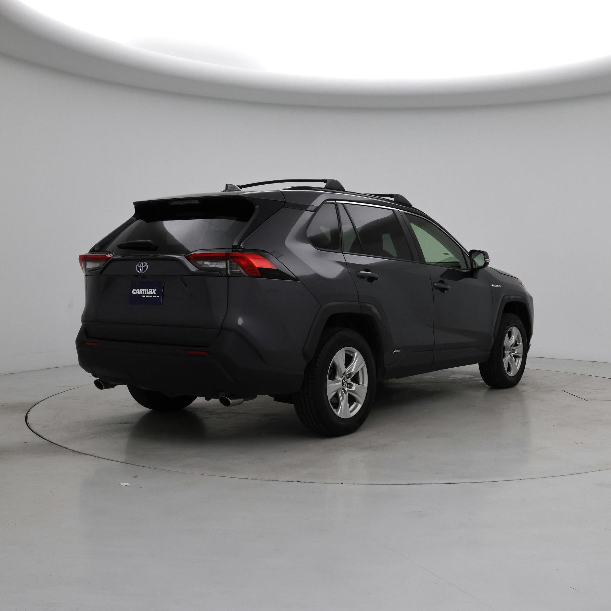Thumbnail: 2021 Toyota RAV4 - 8
