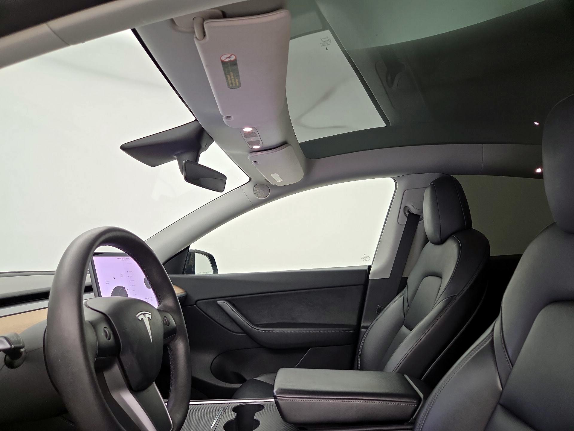 Thumbnail: 2022 Tesla Model Y - 18