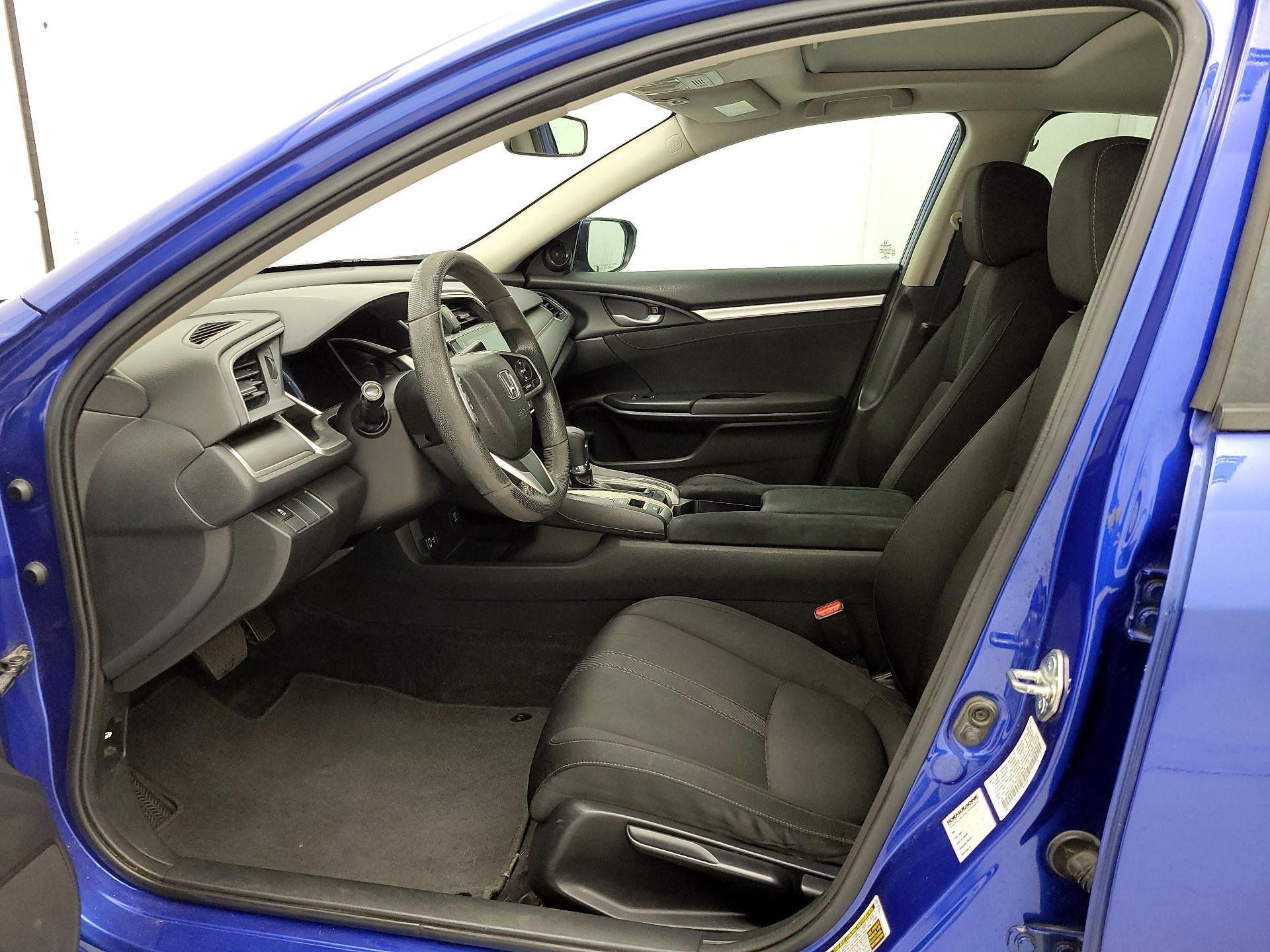 Thumbnail: 2016 Honda Civic - 11