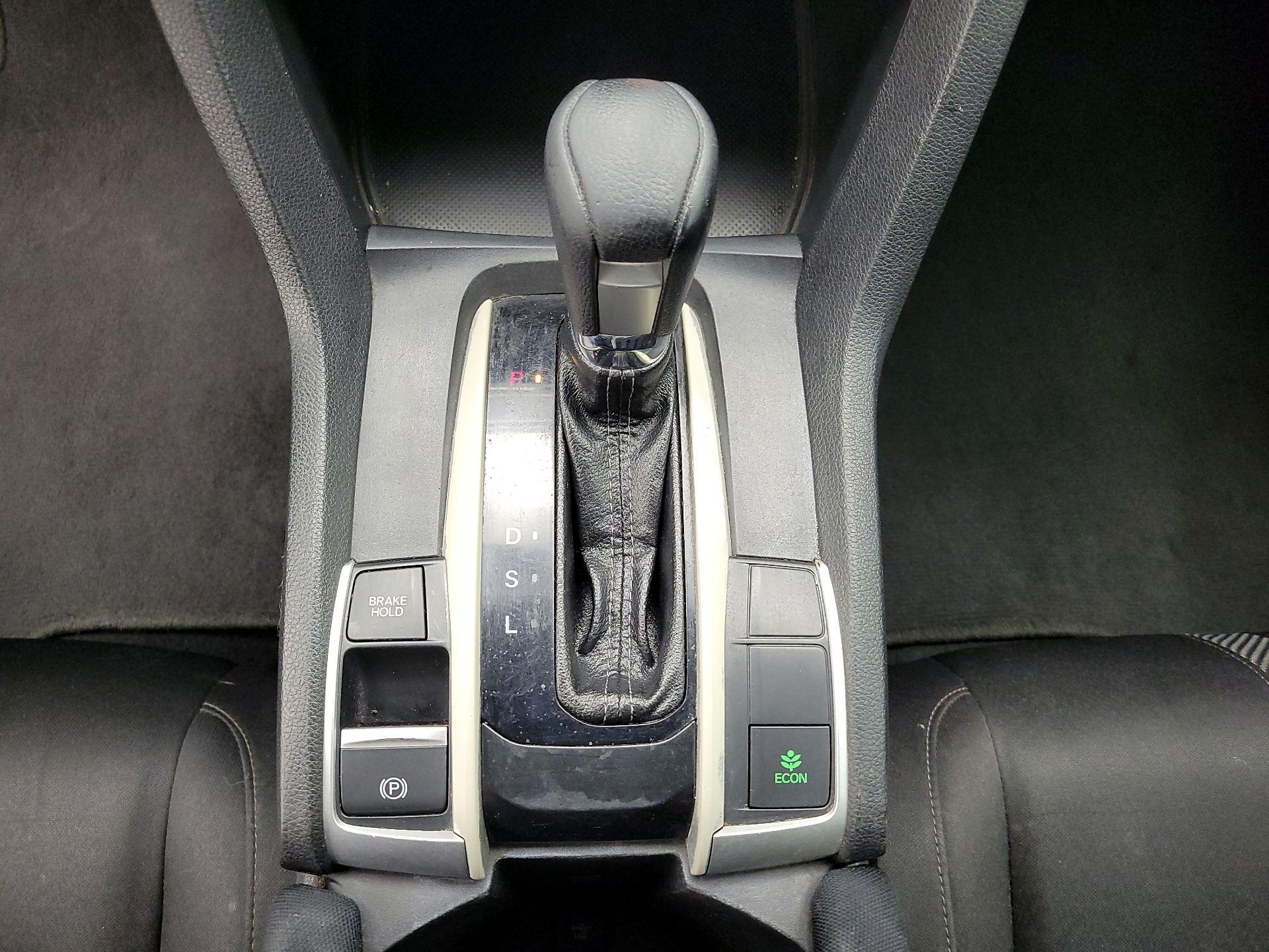 Thumbnail: 2016 Honda Civic - 17