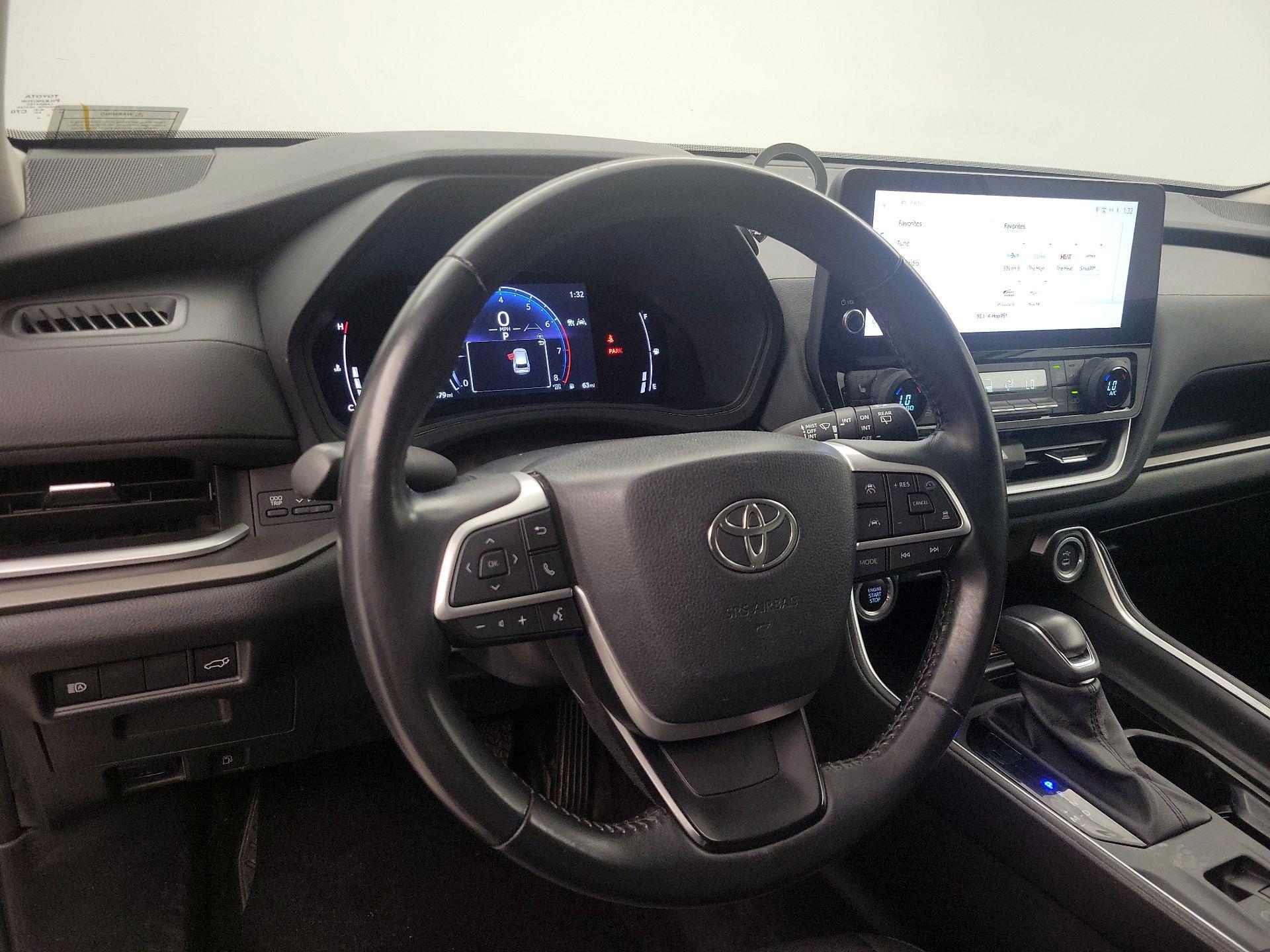 Thumbnail: 2024 Toyota Grand Highlander - 10