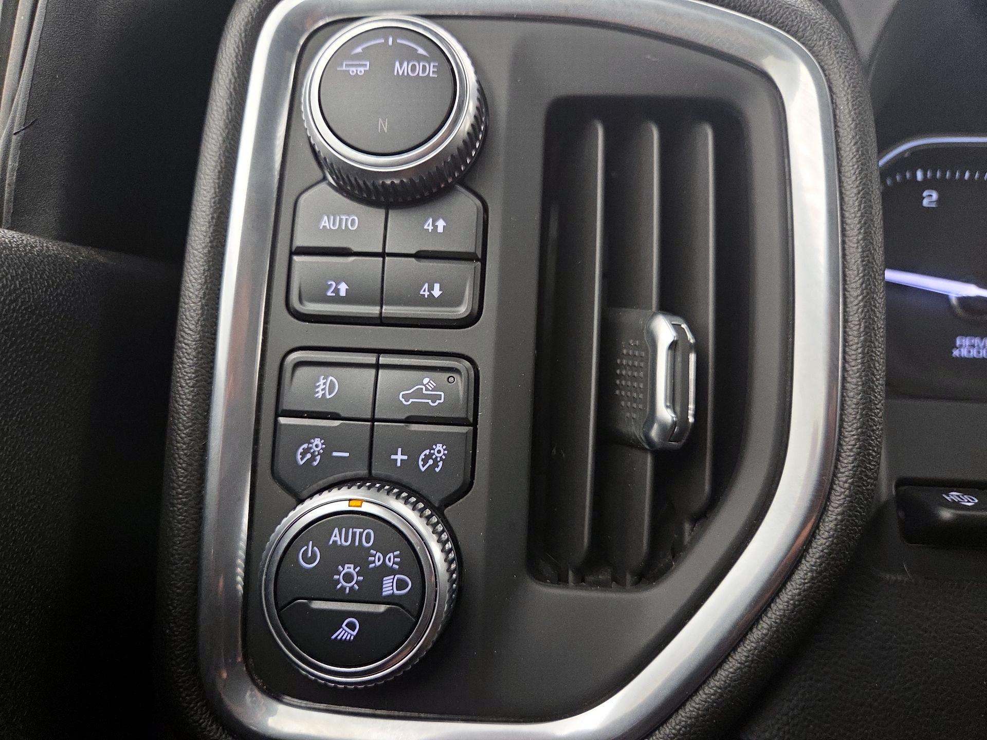 Thumbnail: 2020 GMC Sierra 2500 - 13