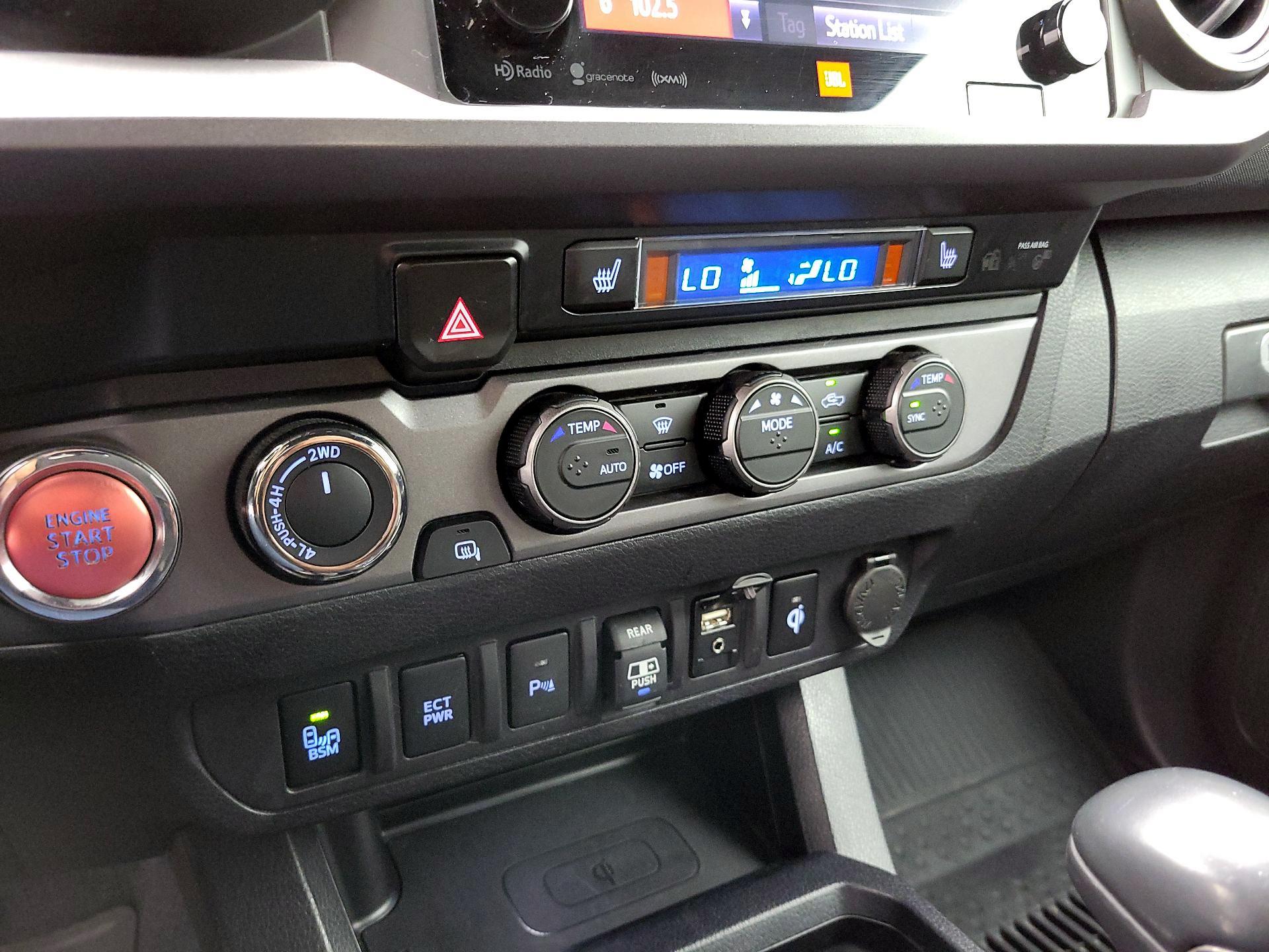 Thumbnail: 2019 Toyota Tacoma - 16
