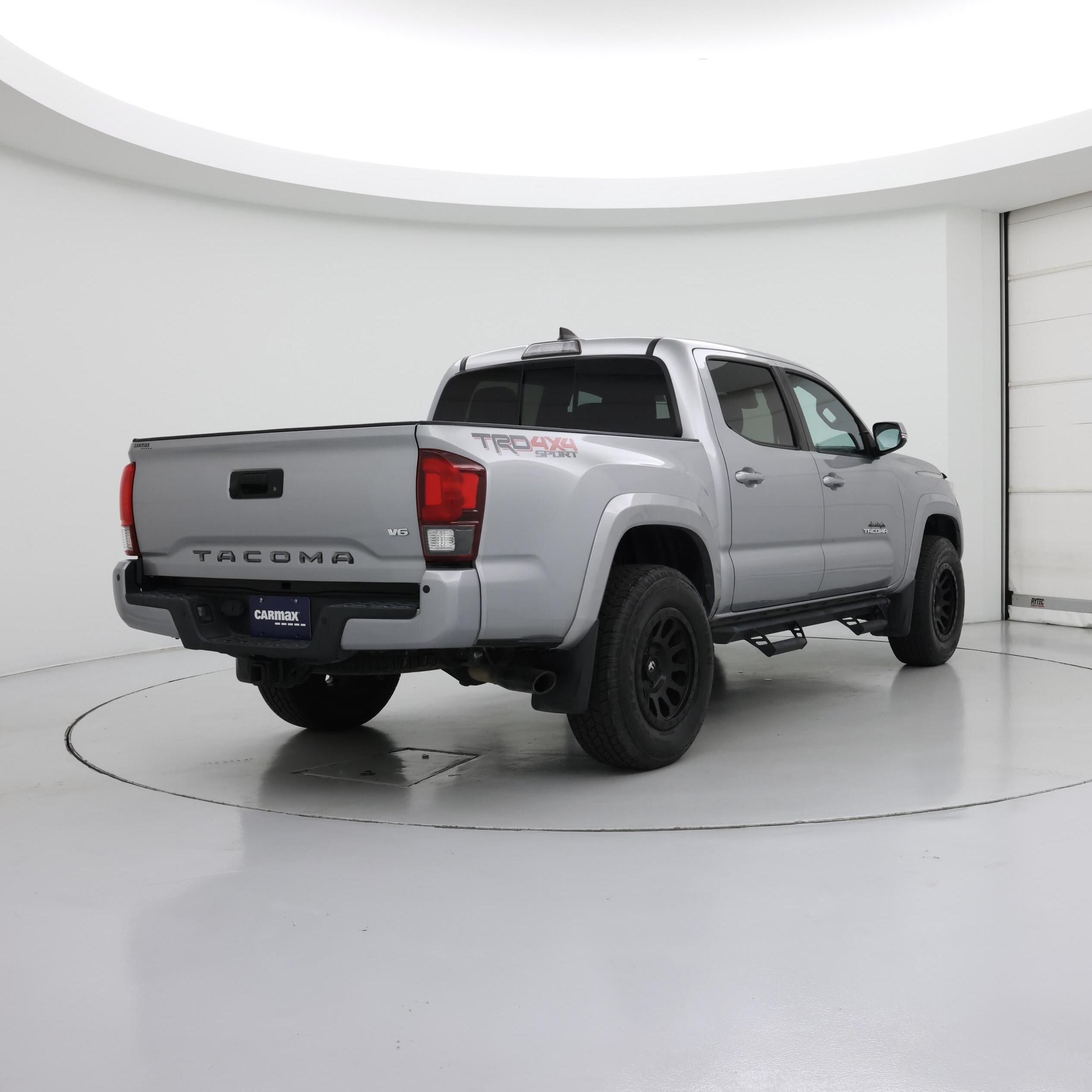 Thumbnail: 2019 Toyota Tacoma - 8