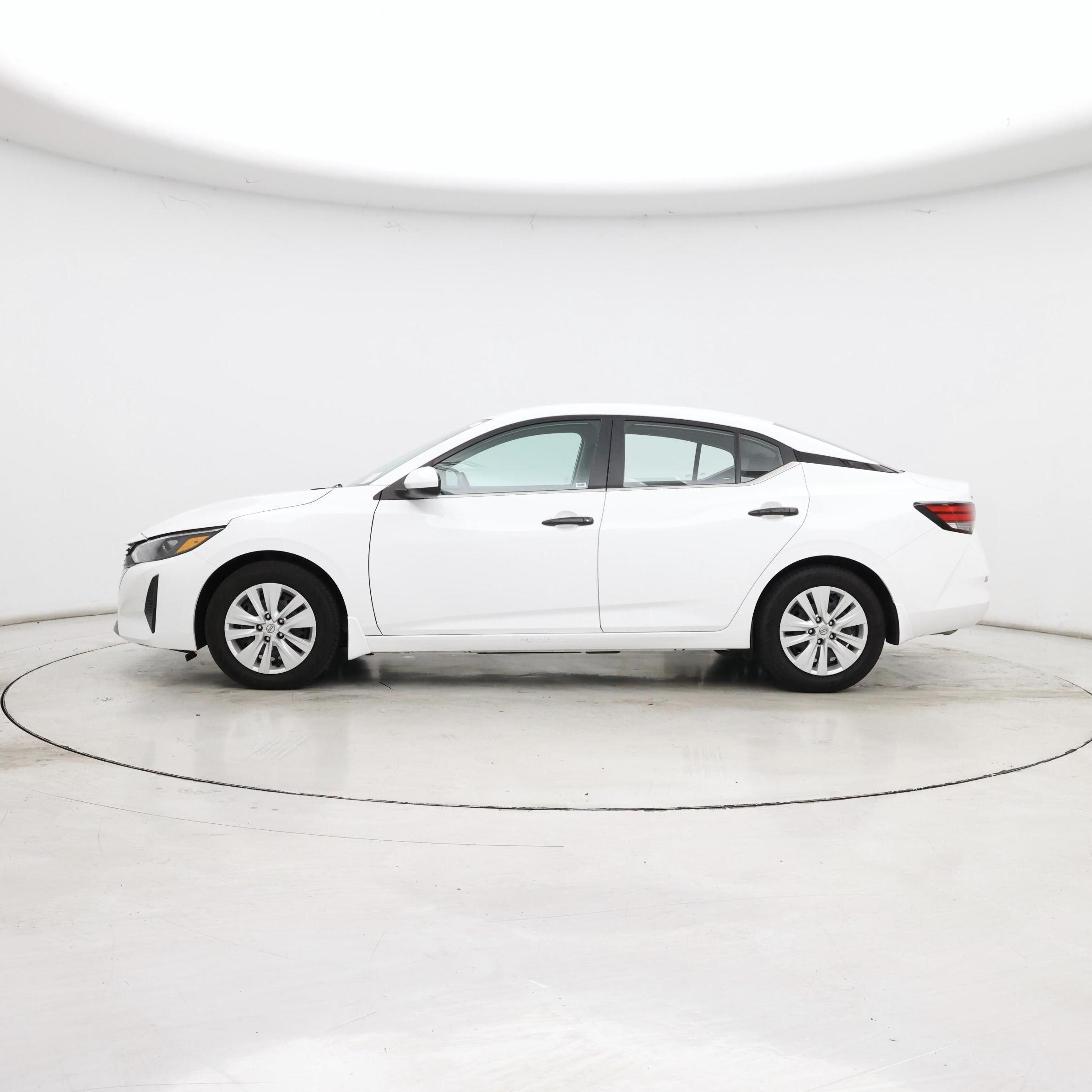 Thumbnail: 2025 Nissan Sentra - 3
