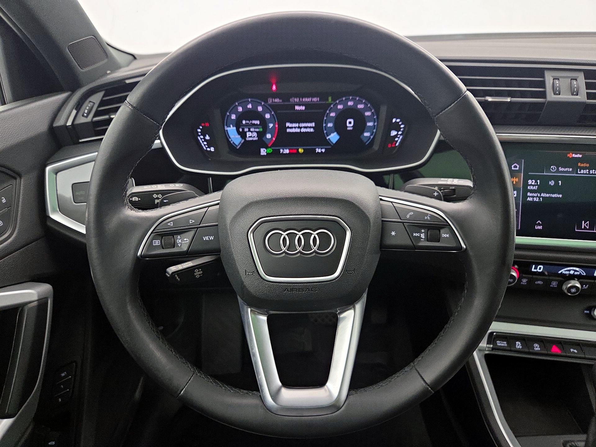 Thumbnail: 2022 Audi Q3 - 10
