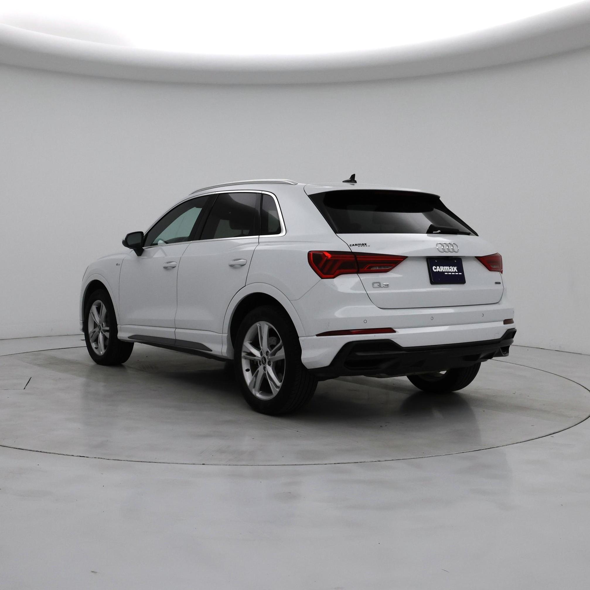 Thumbnail: 2022 Audi Q3 - 2