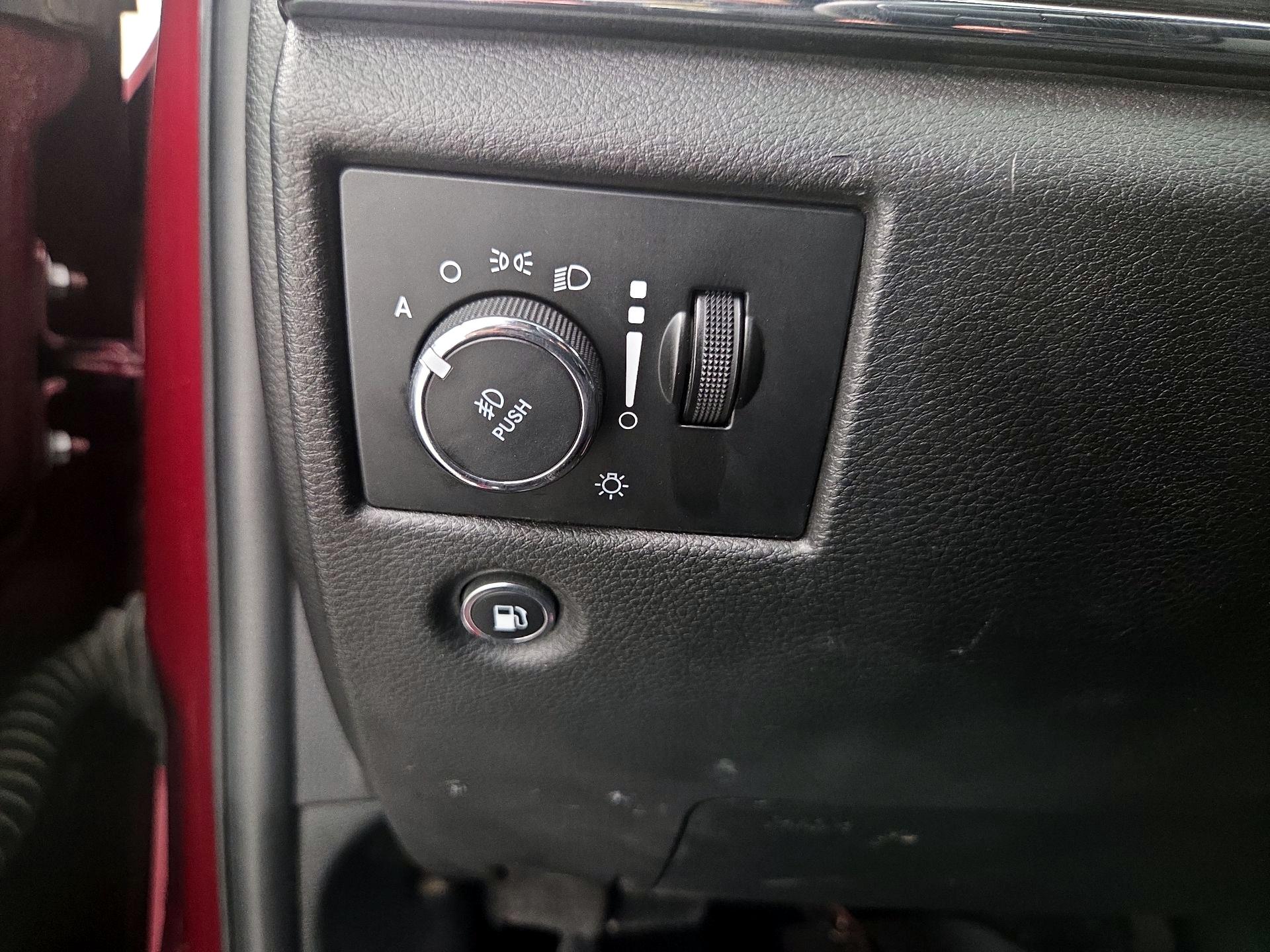 Thumbnail: 2019 Jeep Grand Cherokee - 13