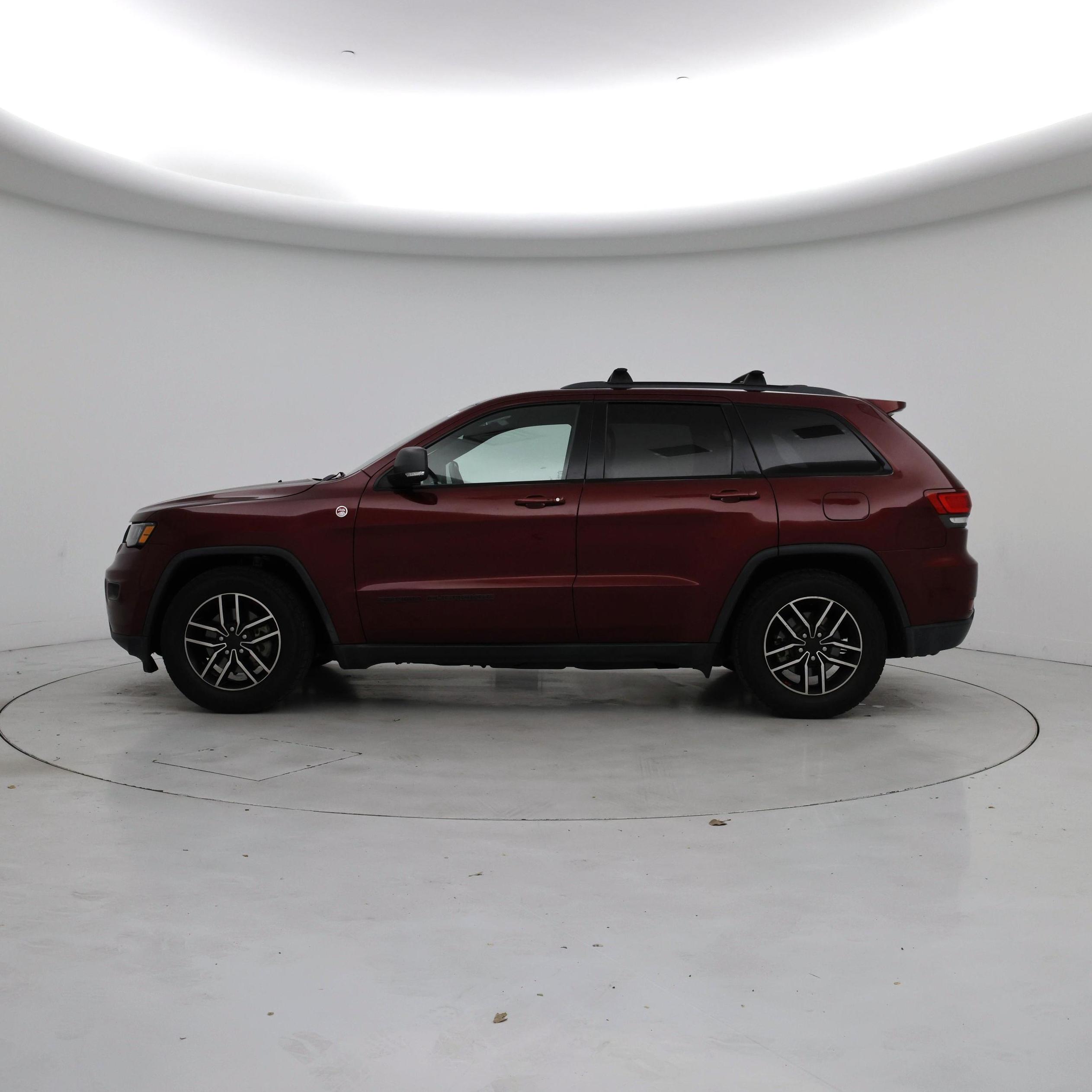 Thumbnail: 2019 Jeep Grand Cherokee - 3