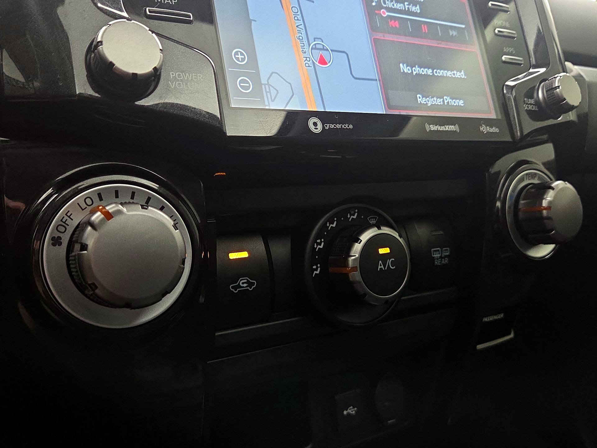 Thumbnail: 2023 Toyota 4Runner - 17