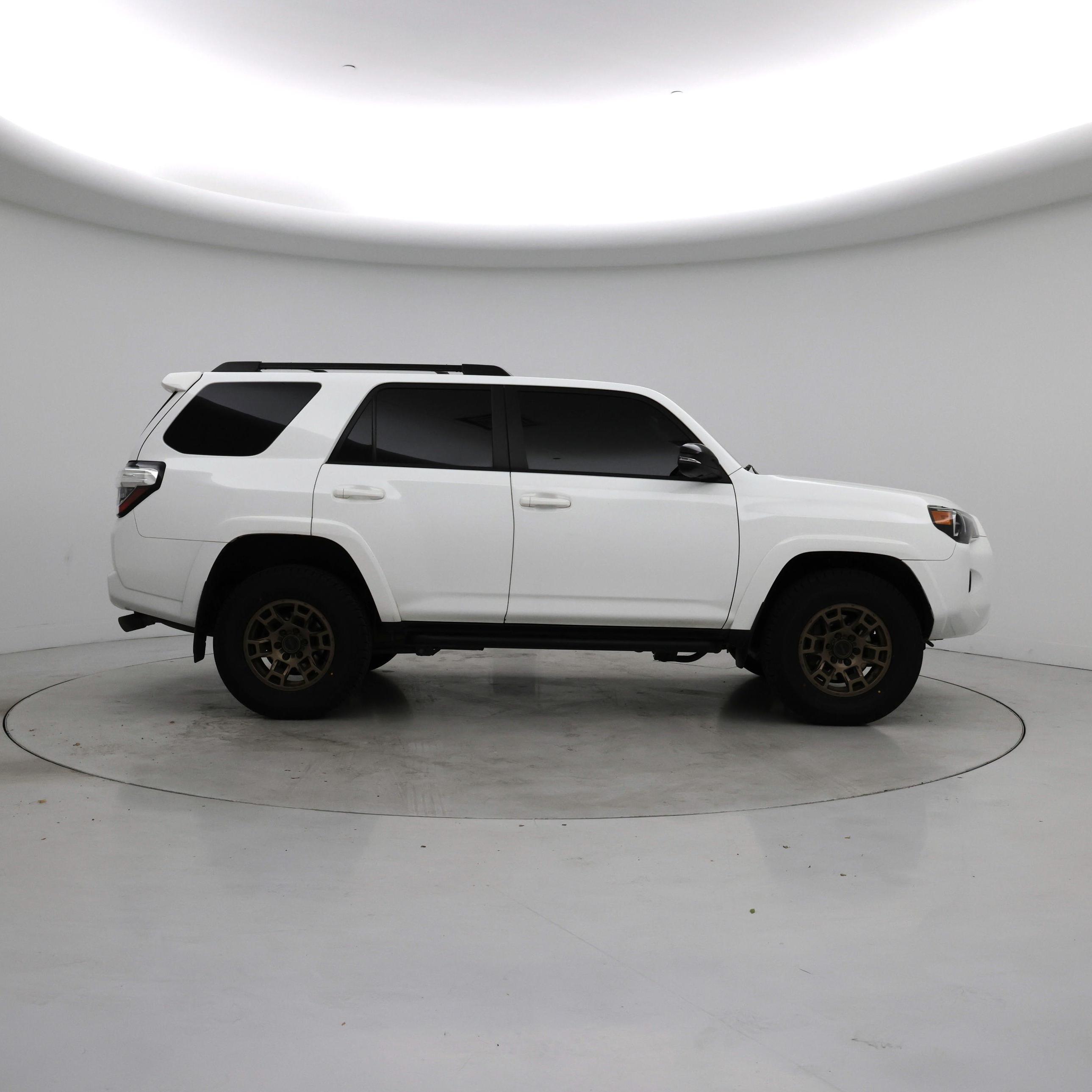 Thumbnail: 2023 Toyota 4Runner - 7