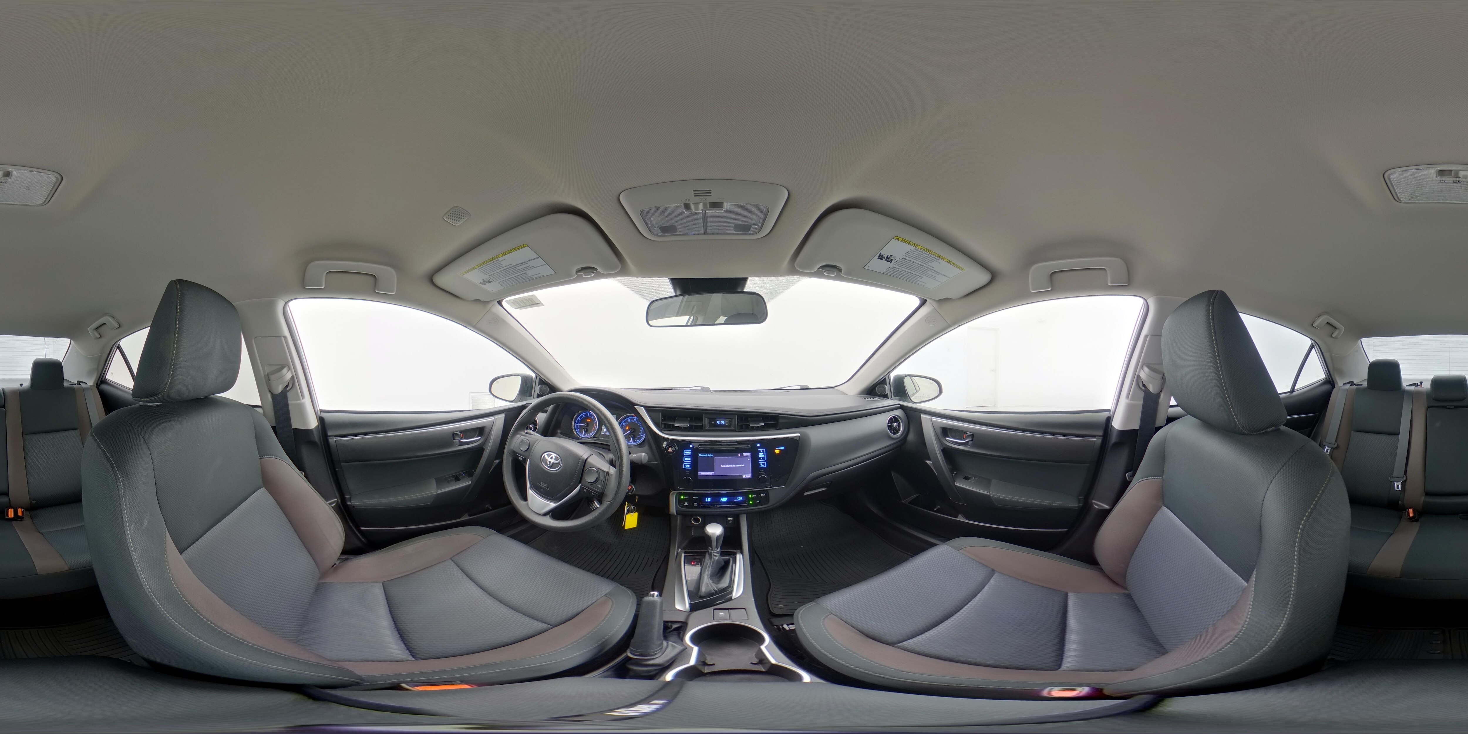 2018 Toyota Corolla LE - Photo 24