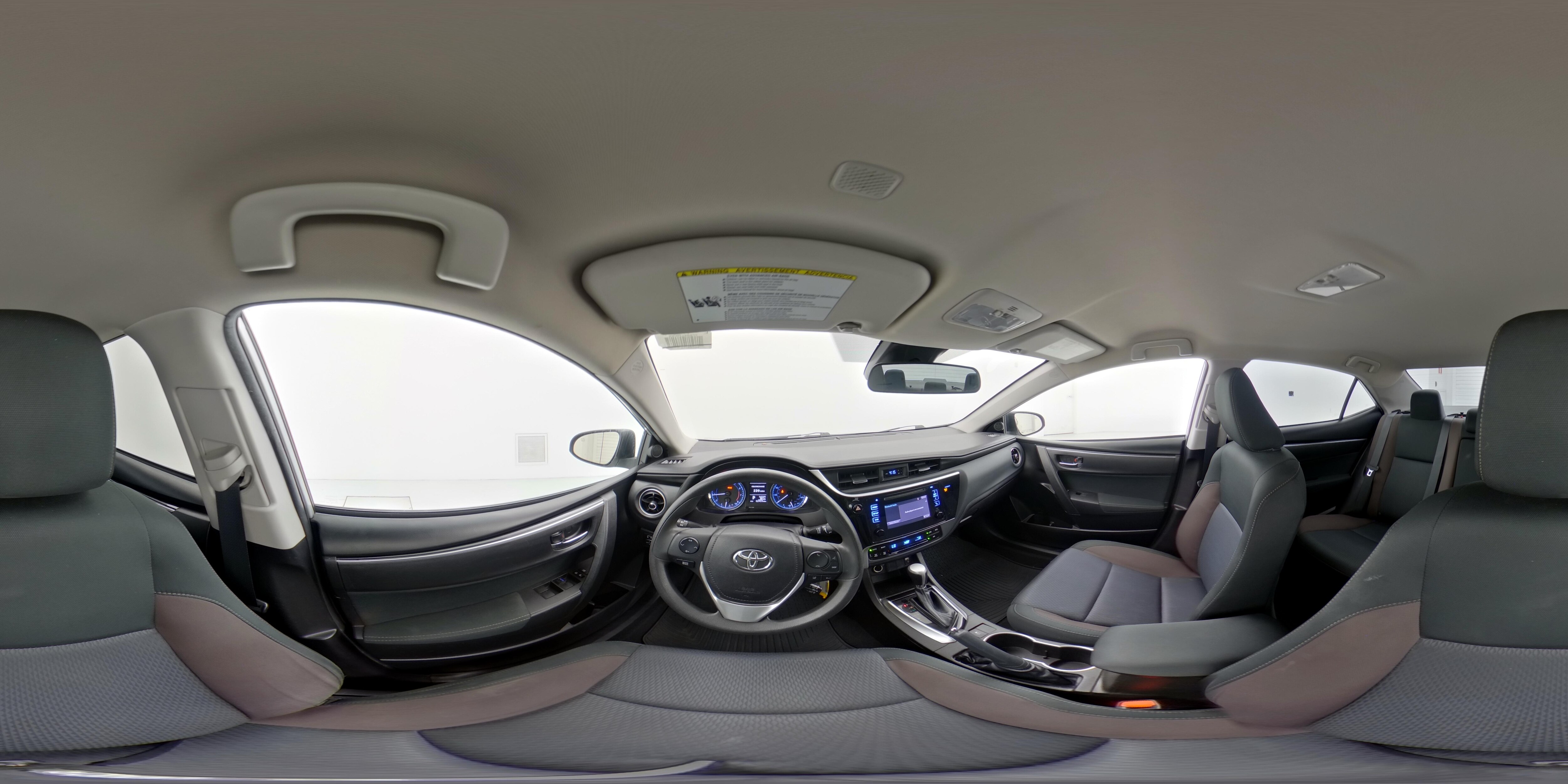 2018 Toyota Corolla LE - Photo 26
