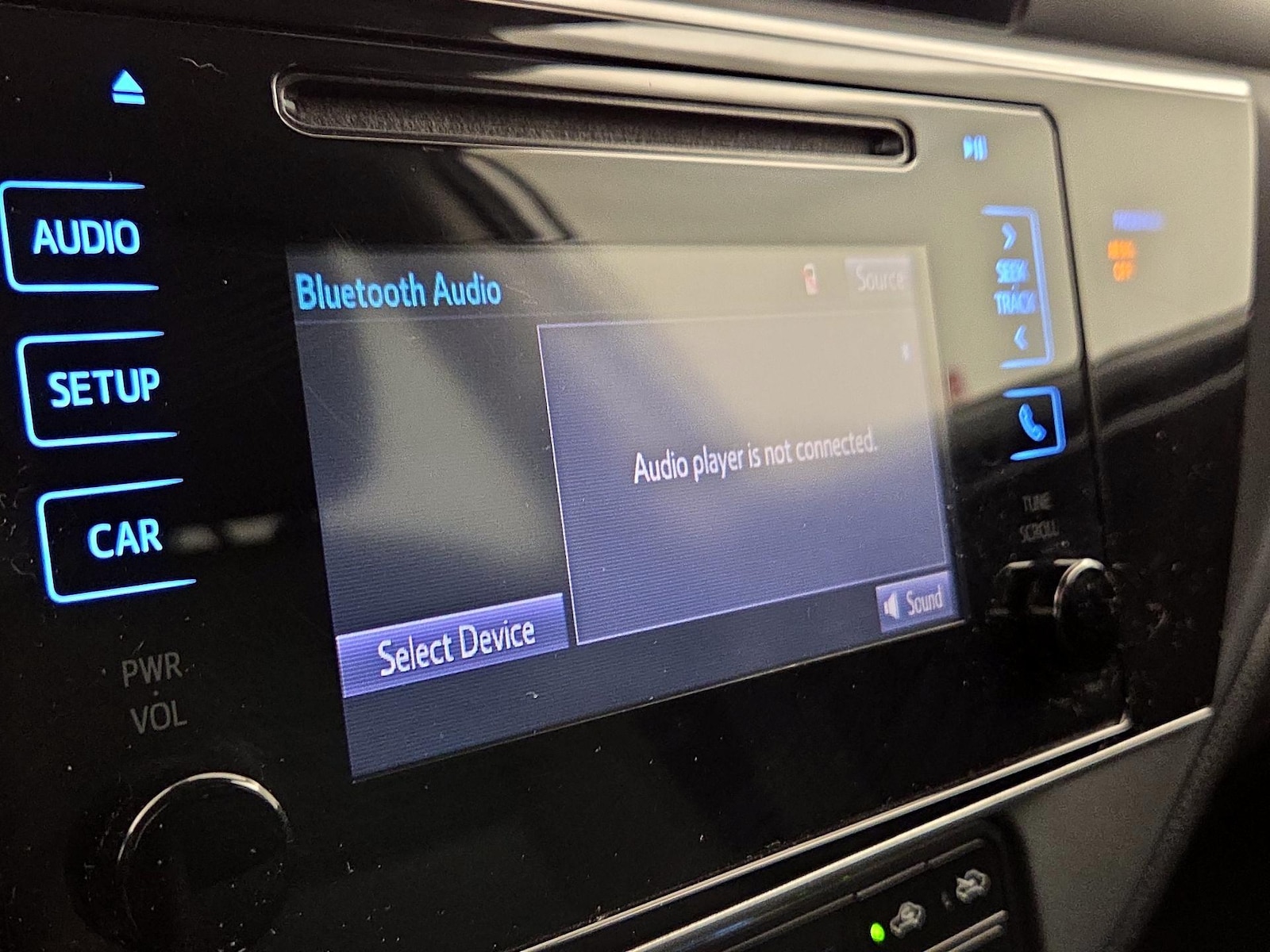 2018 Toyota Corolla LE - Photo 16