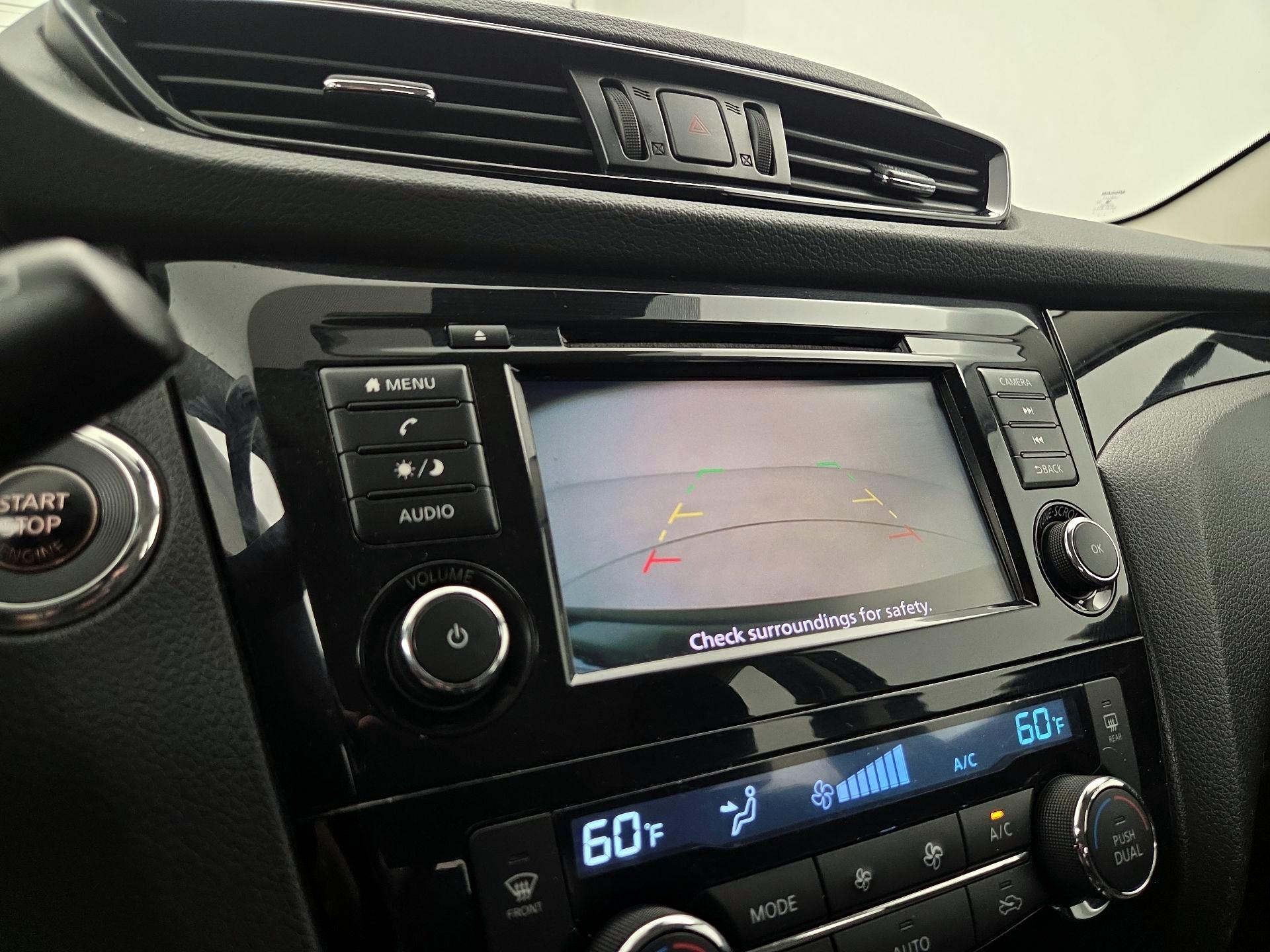 Thumbnail: 2019 Nissan Rogue Sport - 14