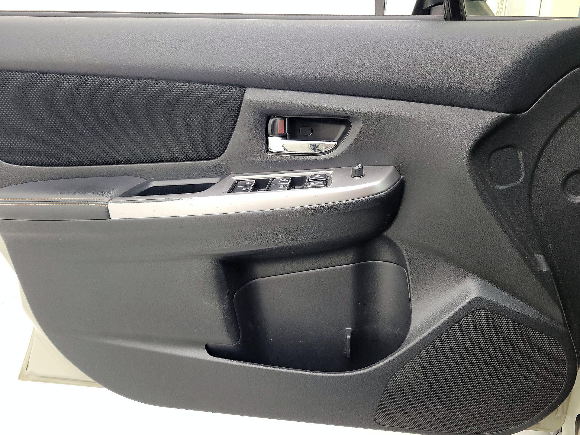 Thumbnail: 2016 Subaru XV Crosstrek - 12