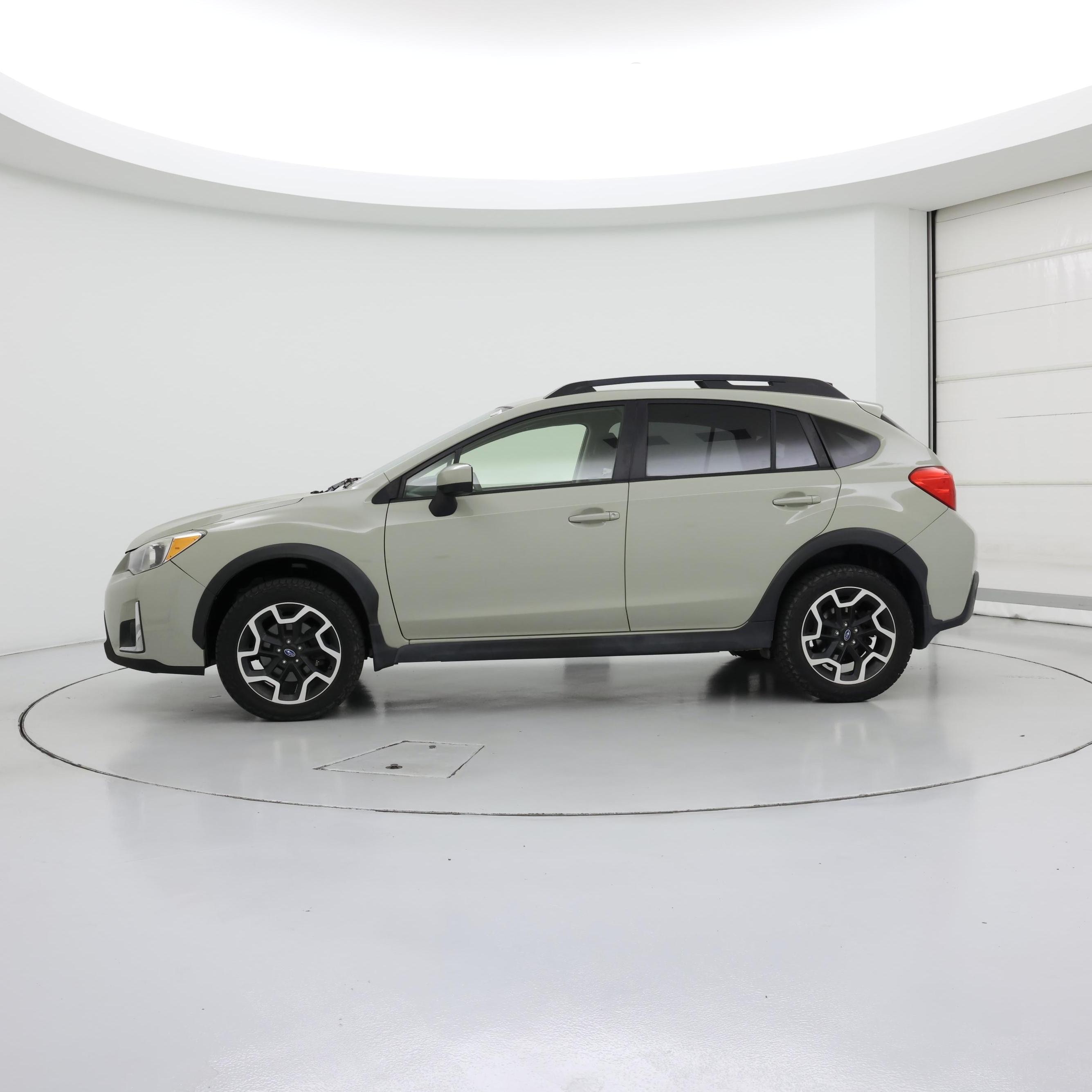 Thumbnail: 2016 Subaru XV Crosstrek - 3
