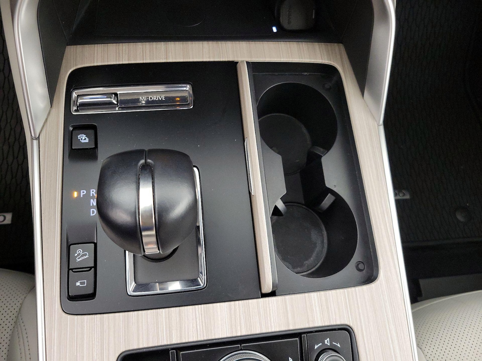2024 Mazda CX-90 Premium Plus Package - Photo 18