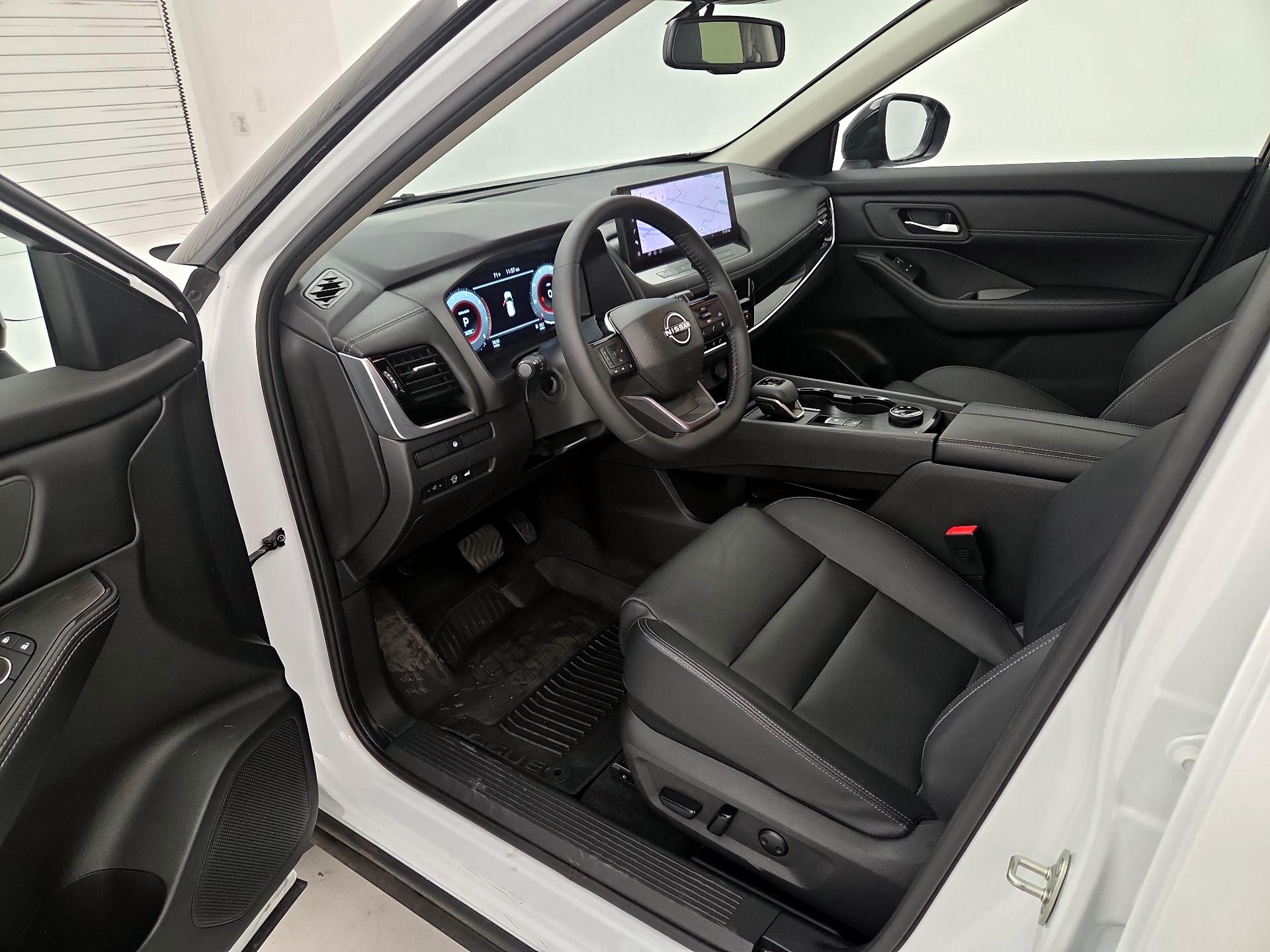 Thumbnail: 2025 Nissan Rogue - 11