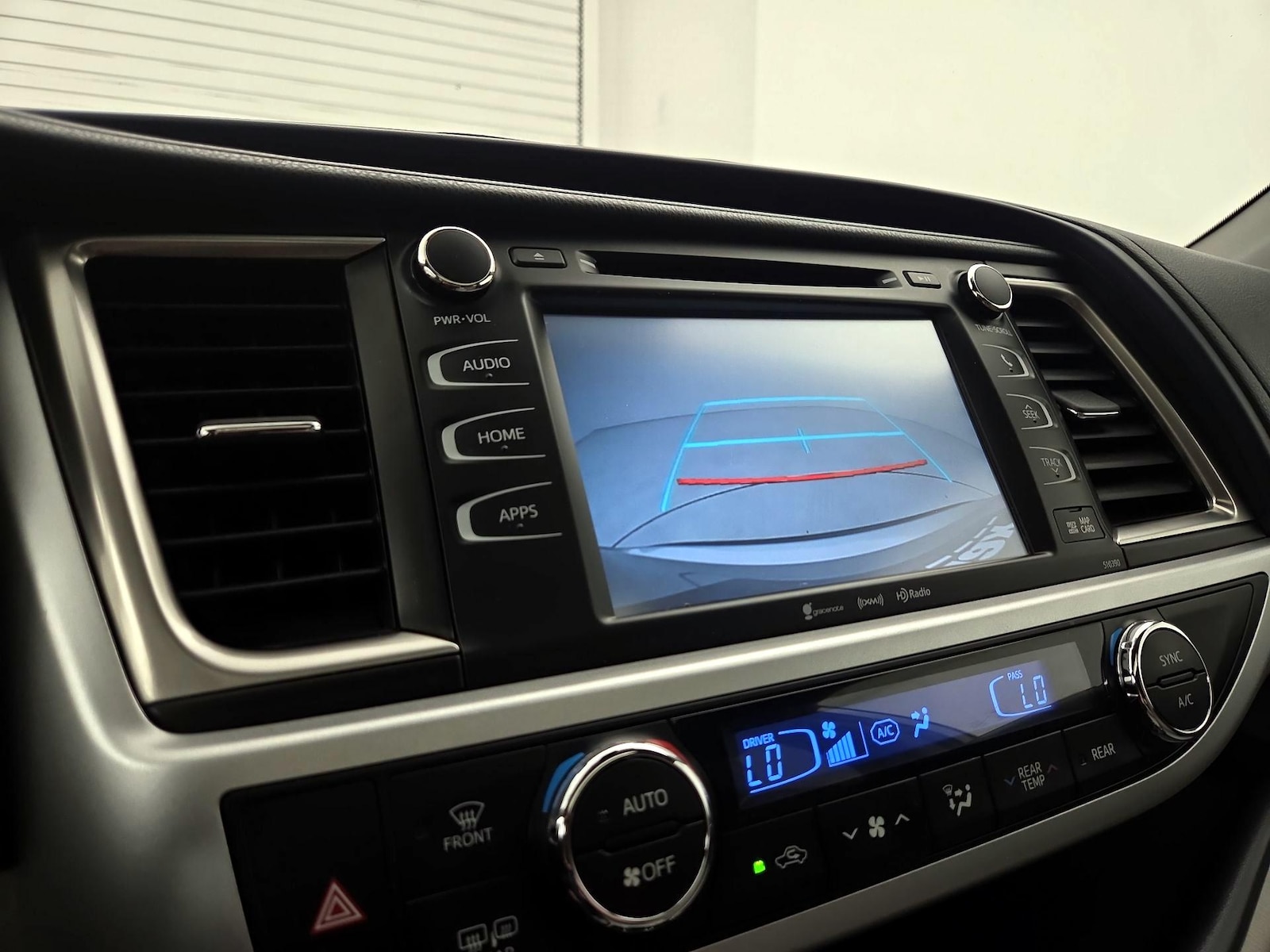 2019 Toyota Highlander XLE - Photo 15