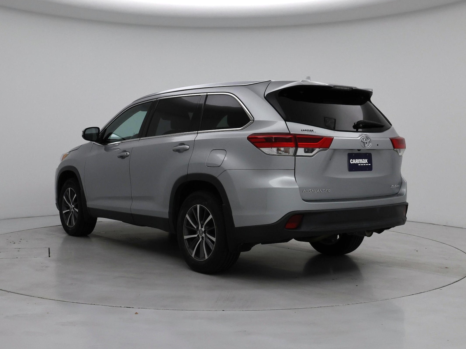 2019 Toyota Highlander XLE - Photo 3