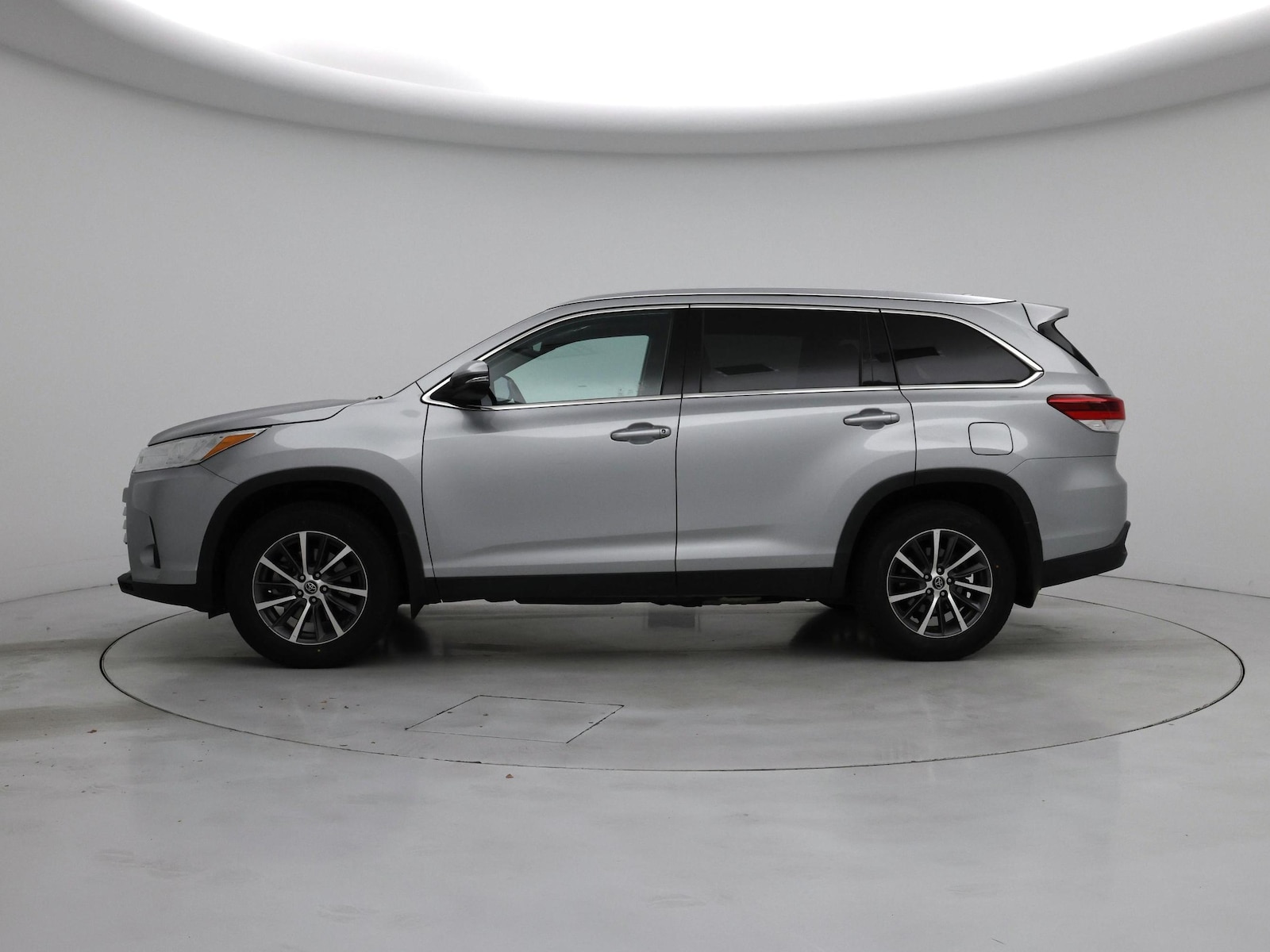 2019 Toyota Highlander XLE - Photo 4