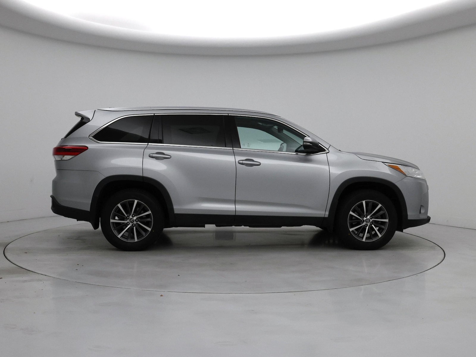 2019 Toyota Highlander XLE - Photo 8