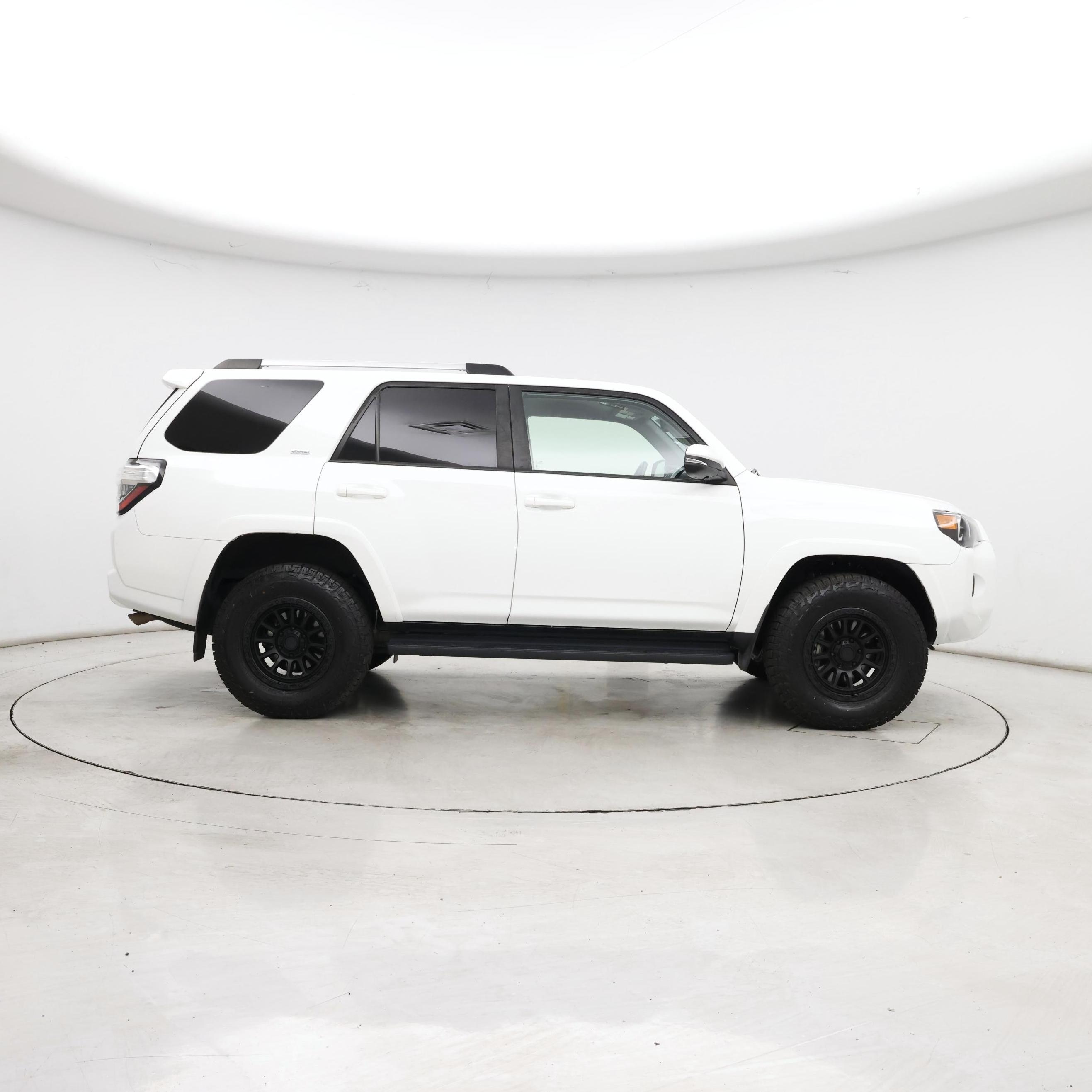 Thumbnail: 2024 Toyota 4Runner - 7
