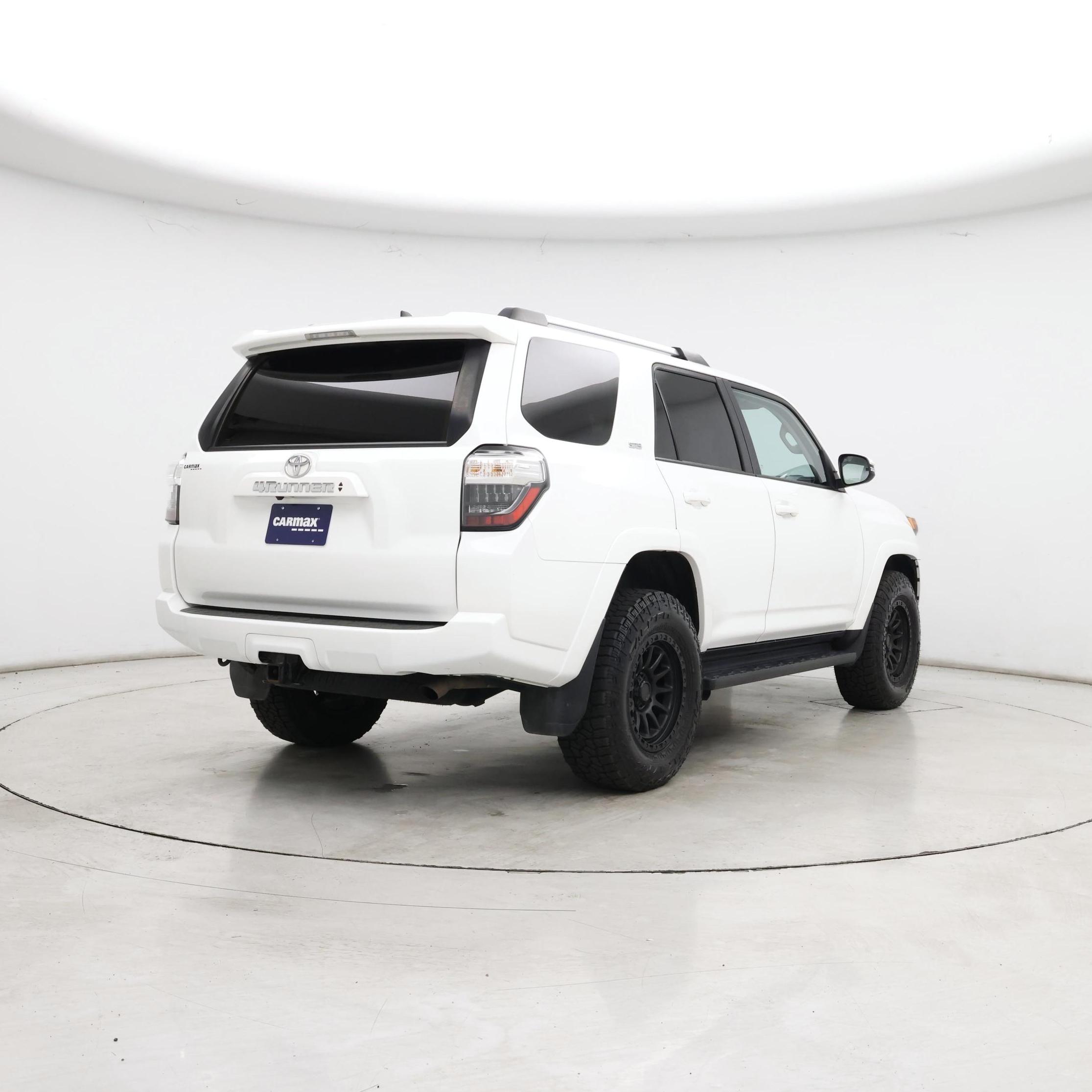Thumbnail: 2024 Toyota 4Runner - 8
