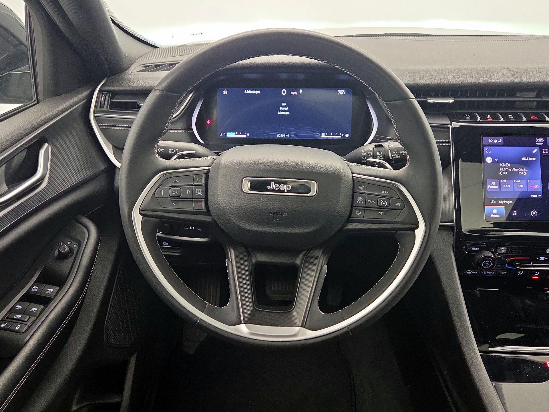 Thumbnail: 2023 Jeep Grand Cherokee - 10