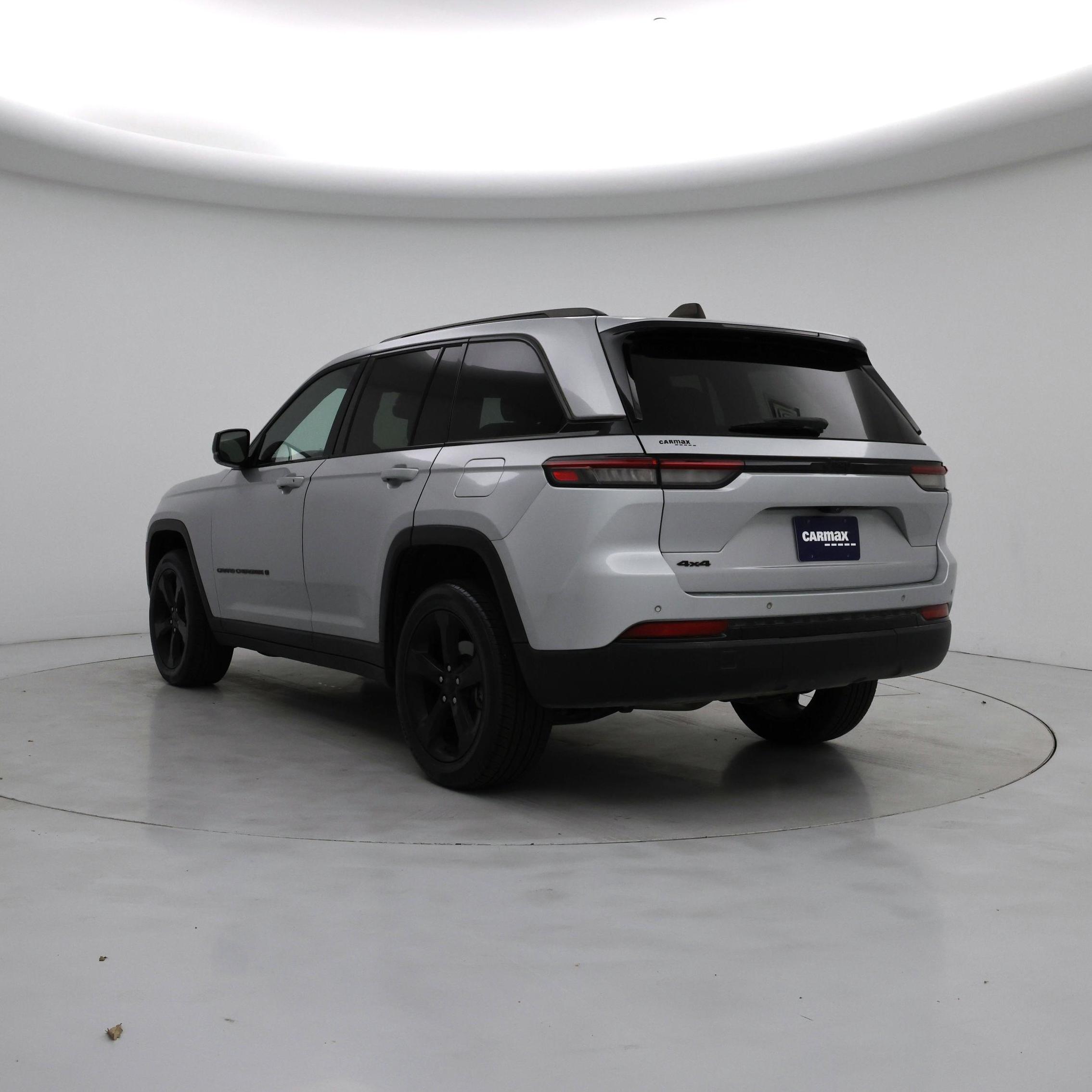 Thumbnail: 2023 Jeep Grand Cherokee - 2
