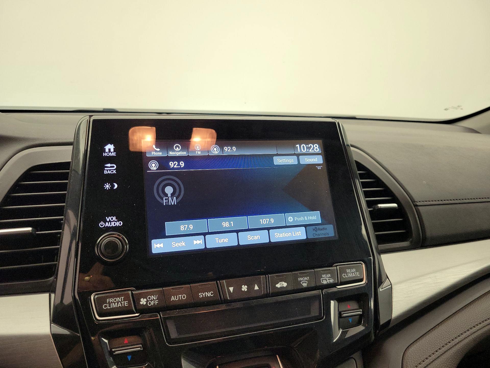 Thumbnail: 2020 Honda Odyssey - 16