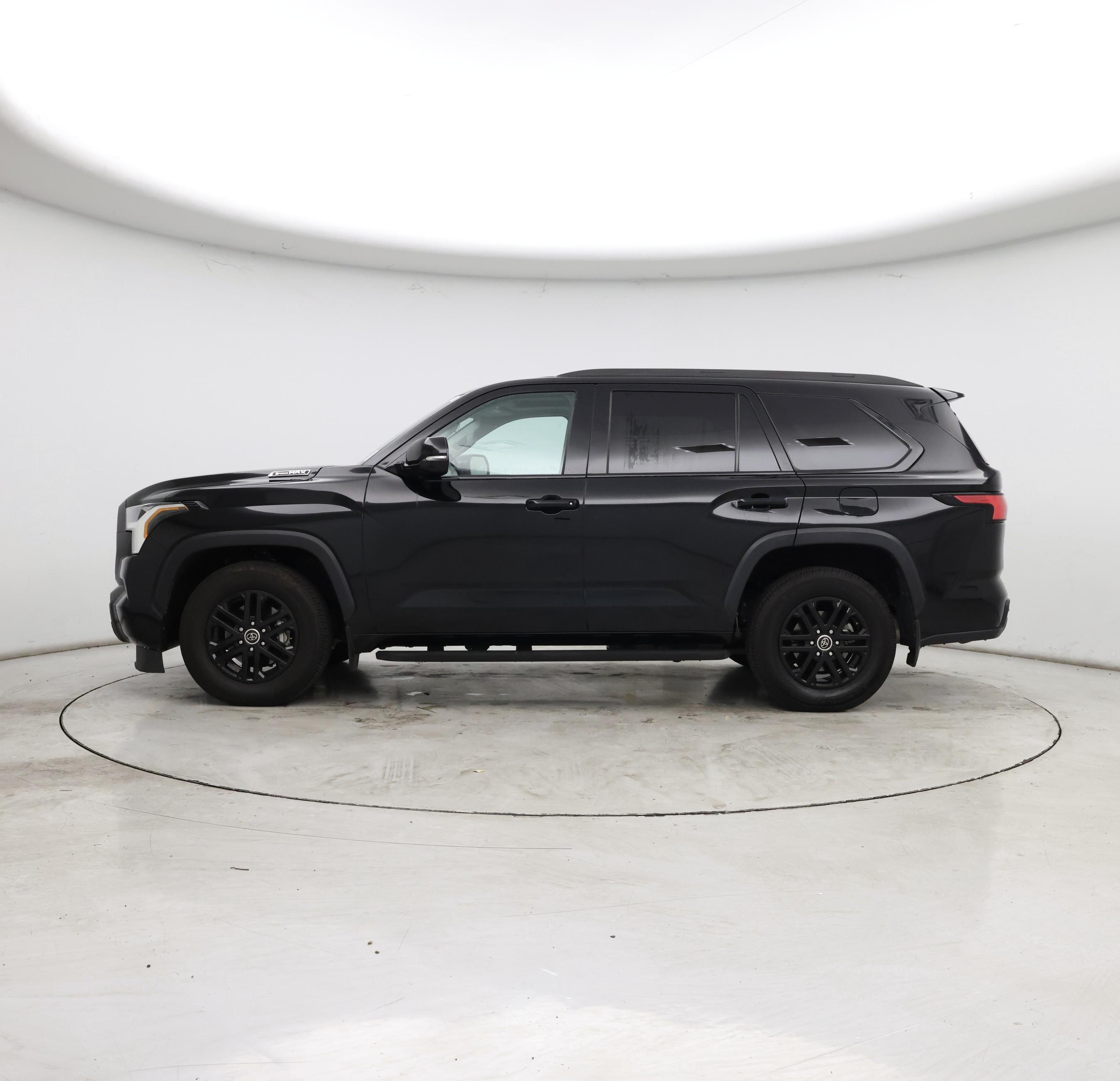 Thumbnail: 2023 Toyota Sequoia - 3