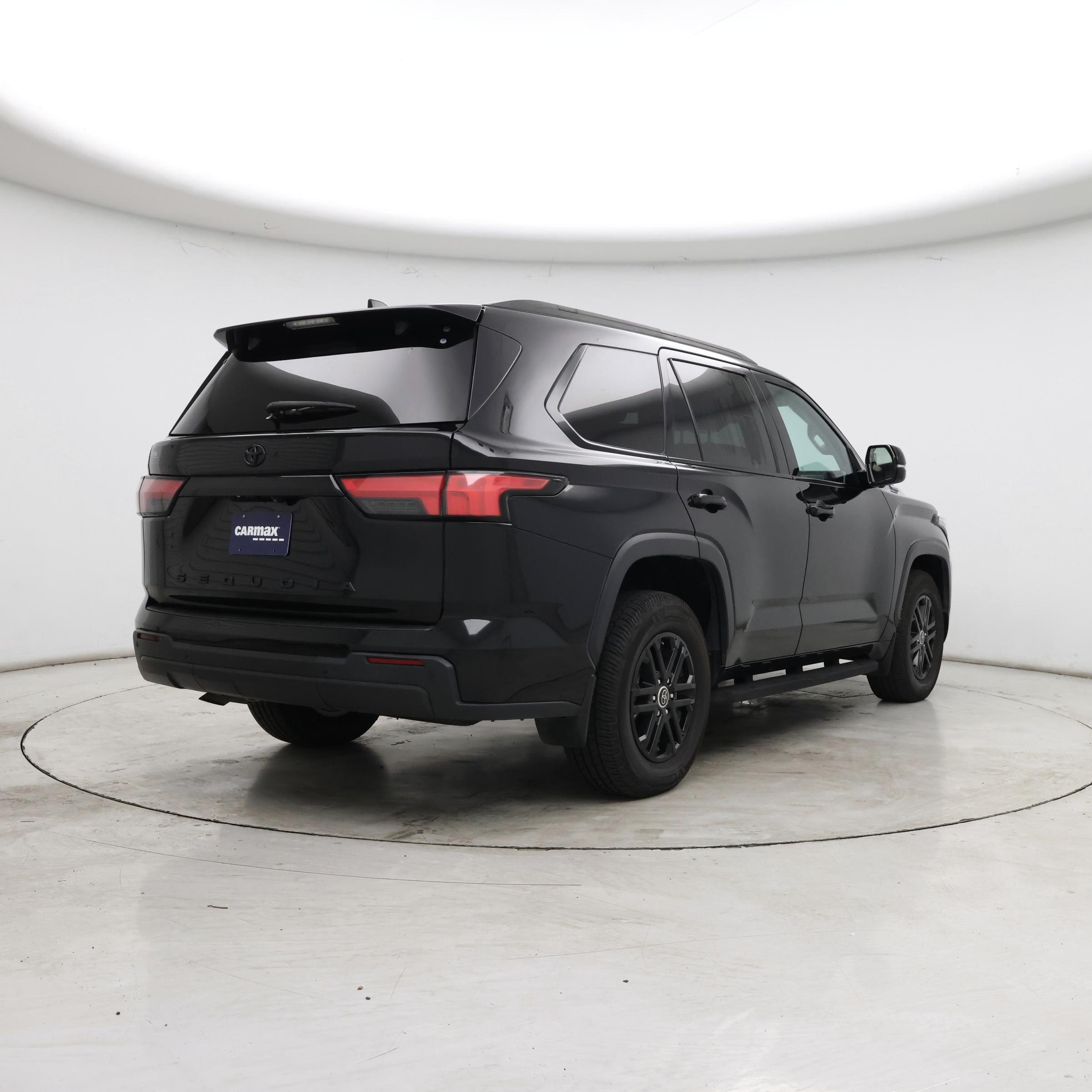 Thumbnail: 2023 Toyota Sequoia - 8