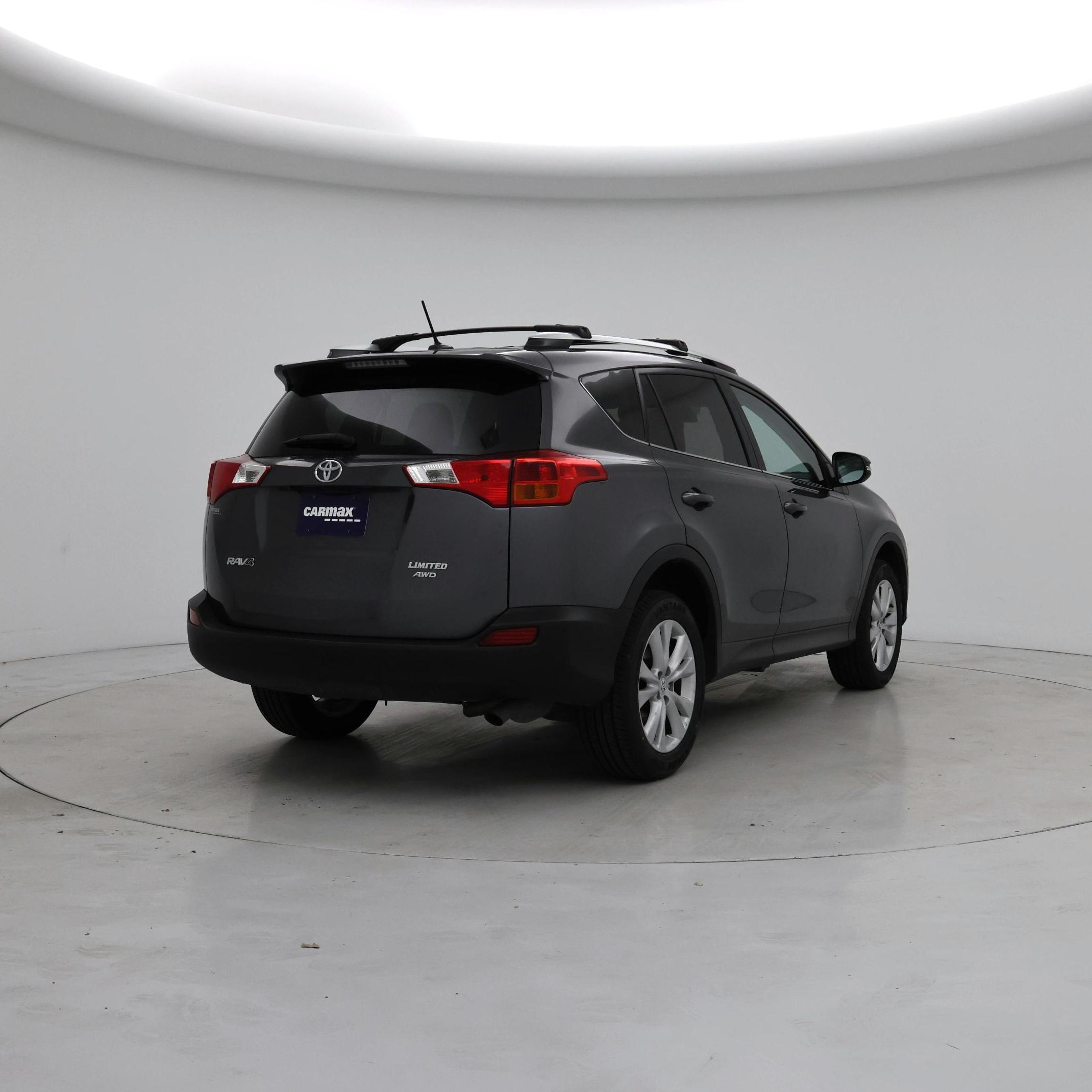 Thumbnail: 2015 Toyota RAV4 - 8