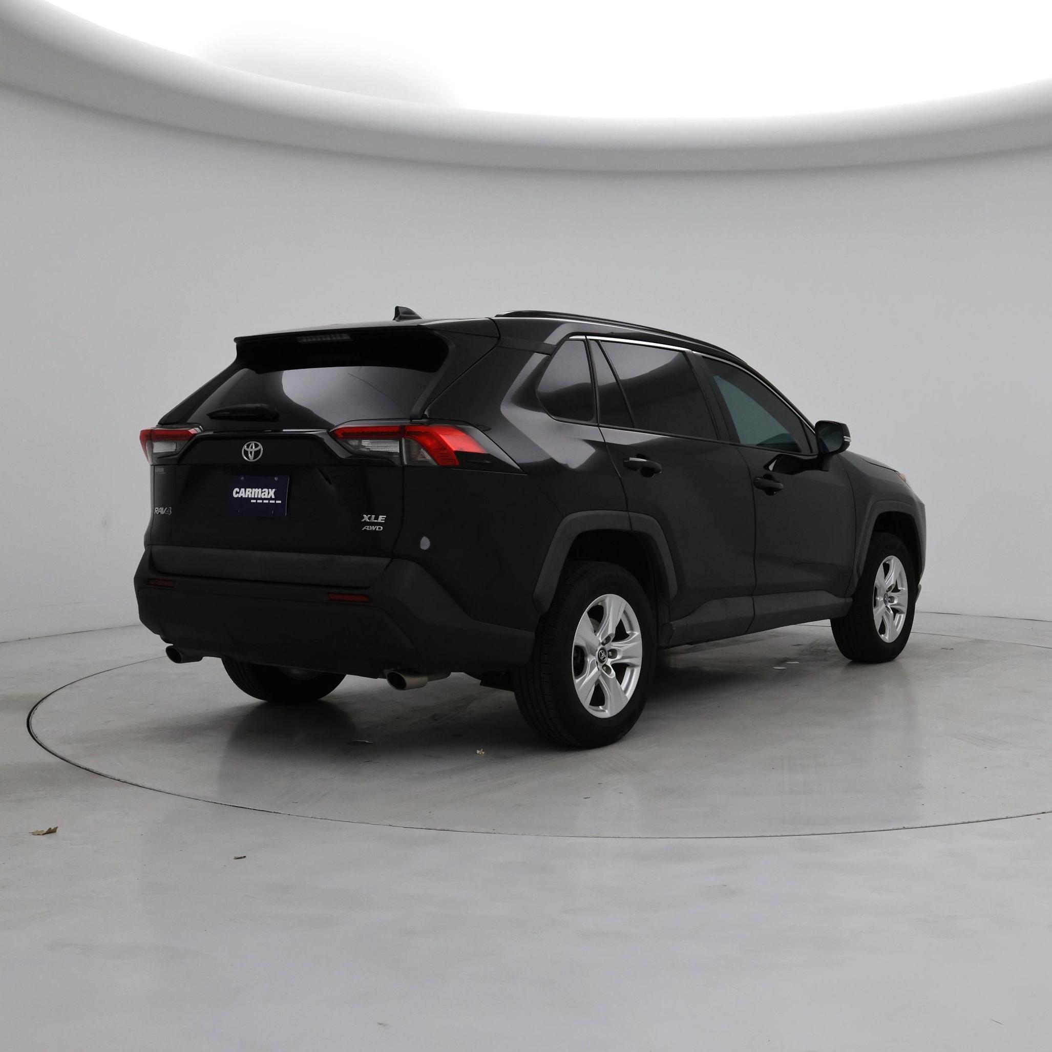 Thumbnail: 2020 Toyota RAV4 - 8