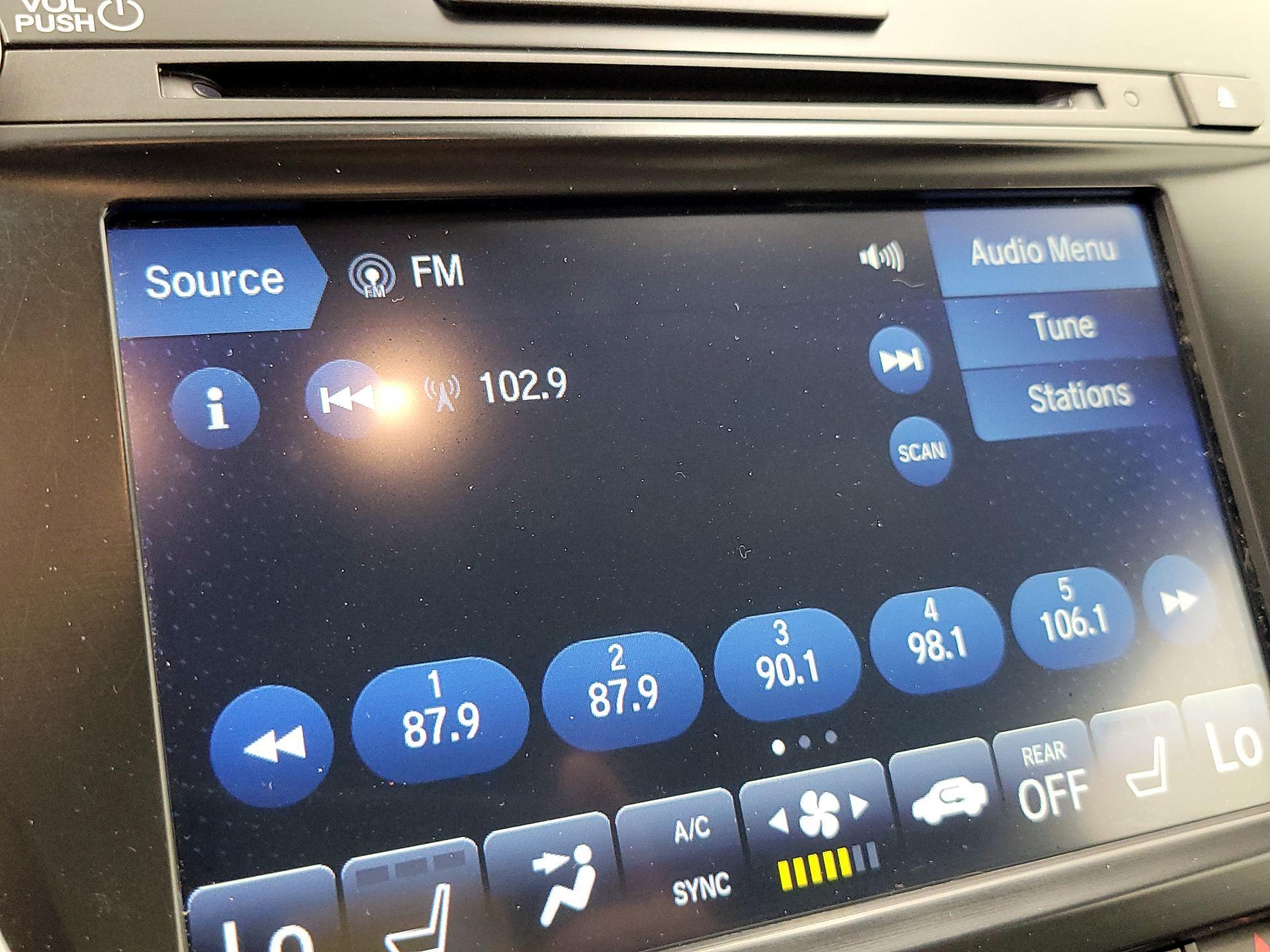 Thumbnail: 2019 Acura MDX - 15