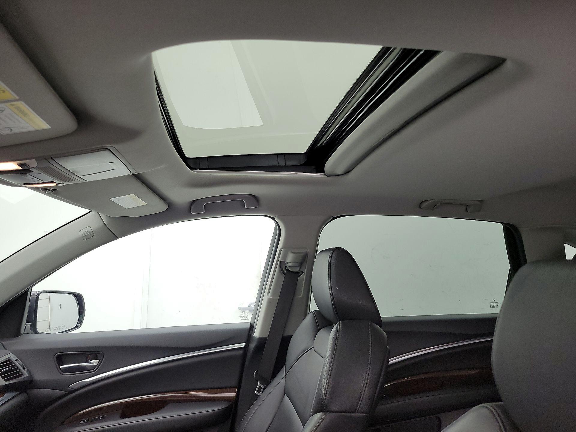 Thumbnail: 2019 Acura MDX - 19