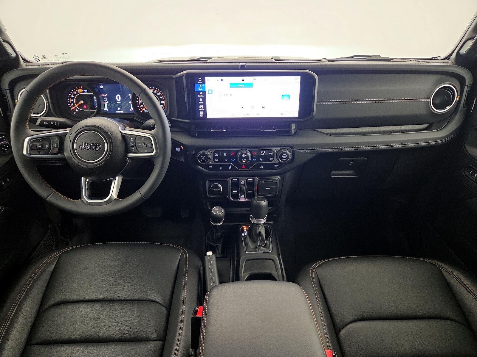 2024 Jeep Wrangler 4-Door Sahara - Photo 10
