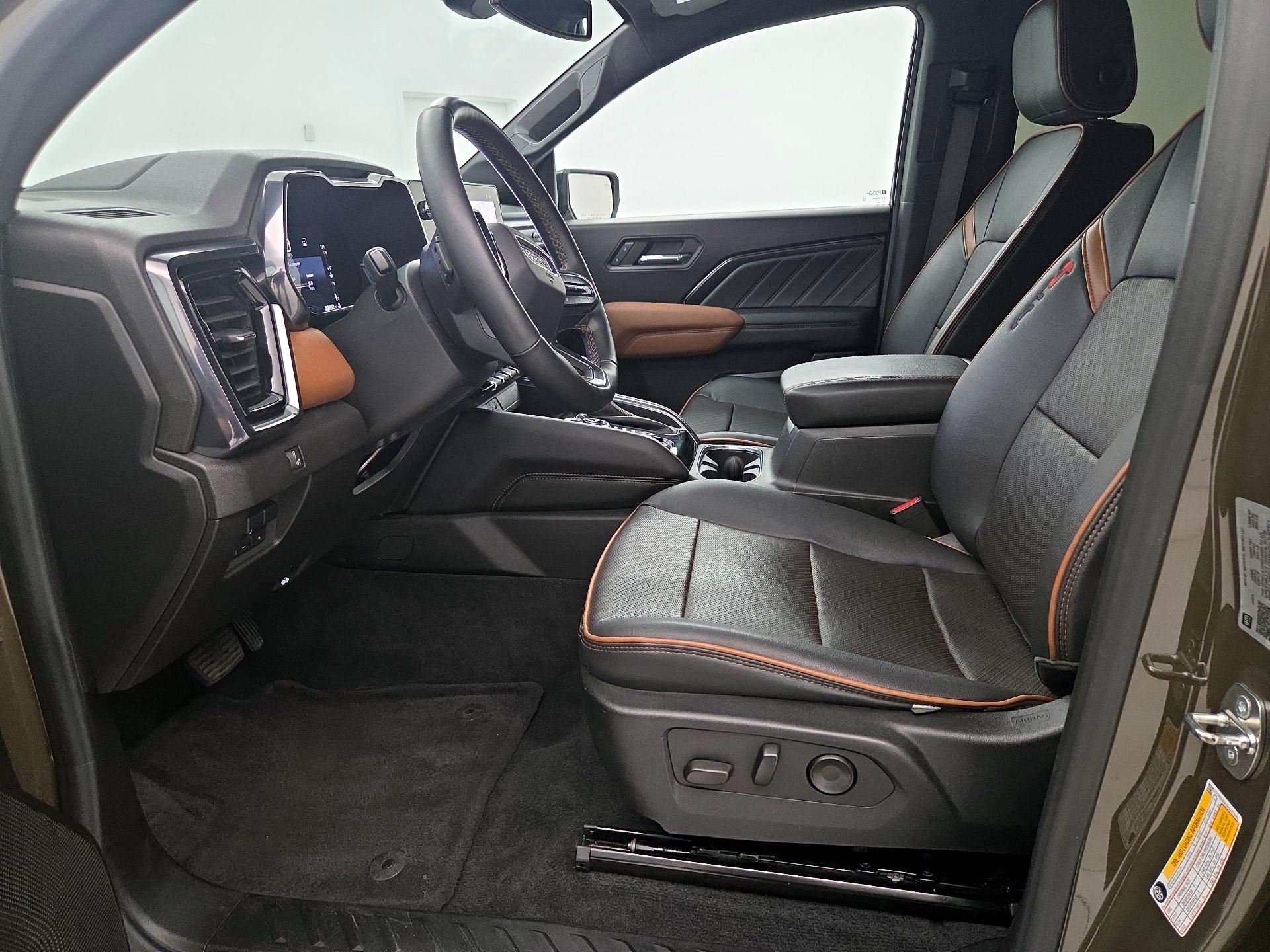 Thumbnail: 2023 GMC Canyon - 11