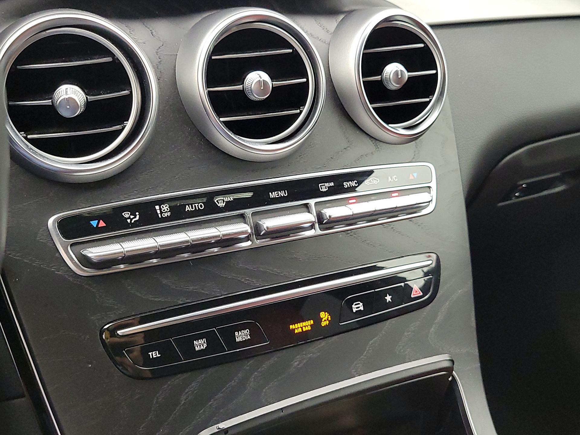 Thumbnail: 2021 Mercedes-Benz GLC - 16