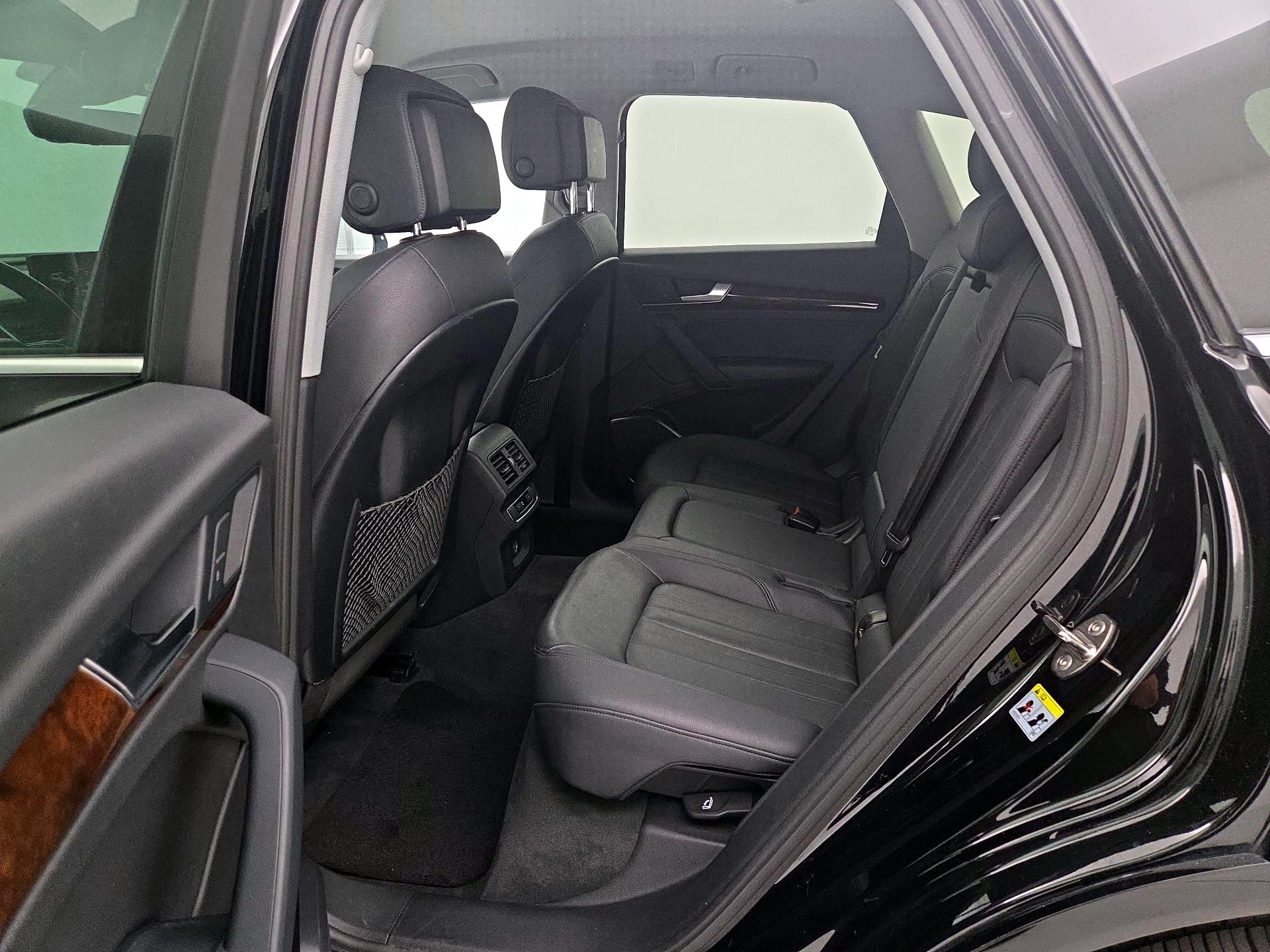 Thumbnail: 2020 Audi Q5 - 19