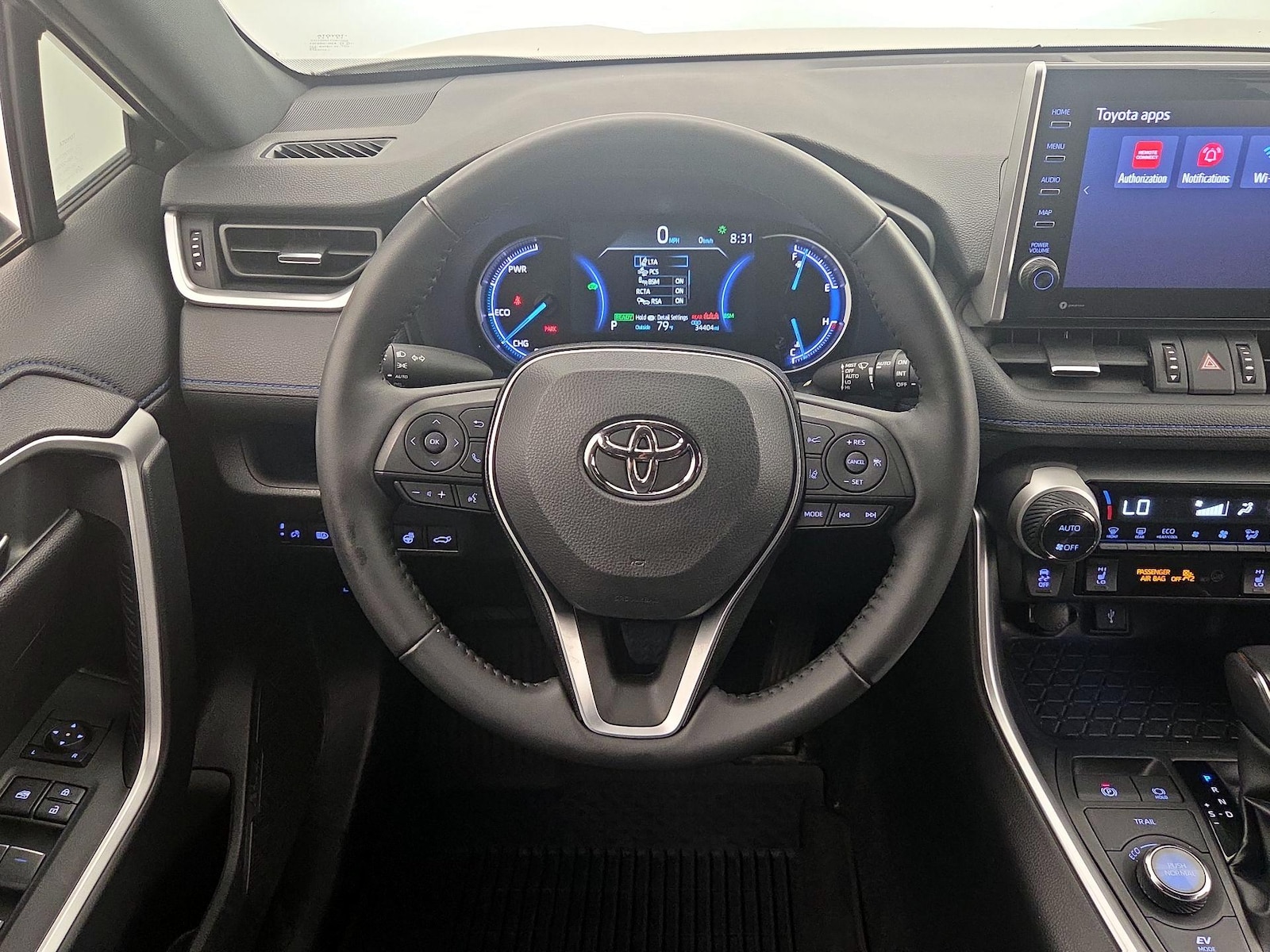 2022 Toyota RAV4 XSE - Photo 11