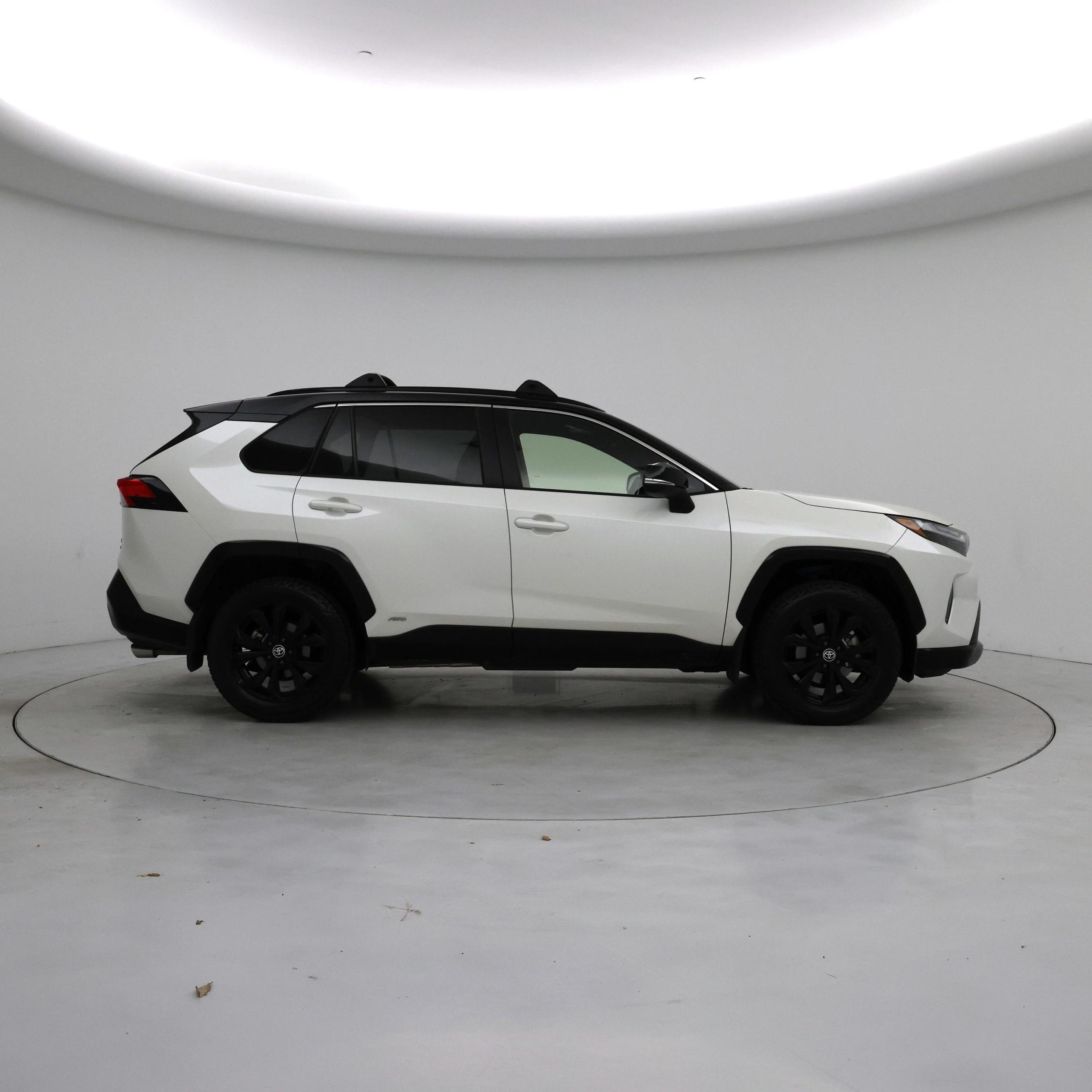 Thumbnail: 2022 Toyota RAV4 - 7