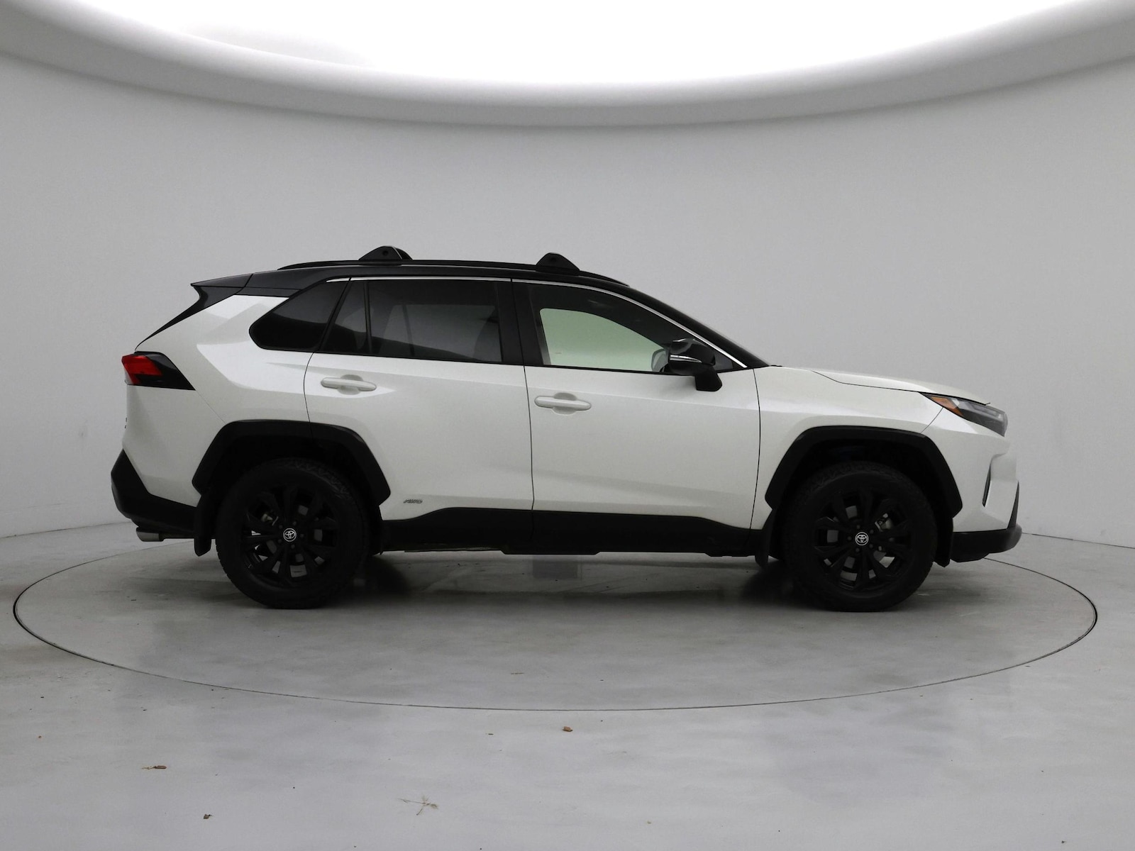2022 Toyota RAV4 XSE - Photo 8