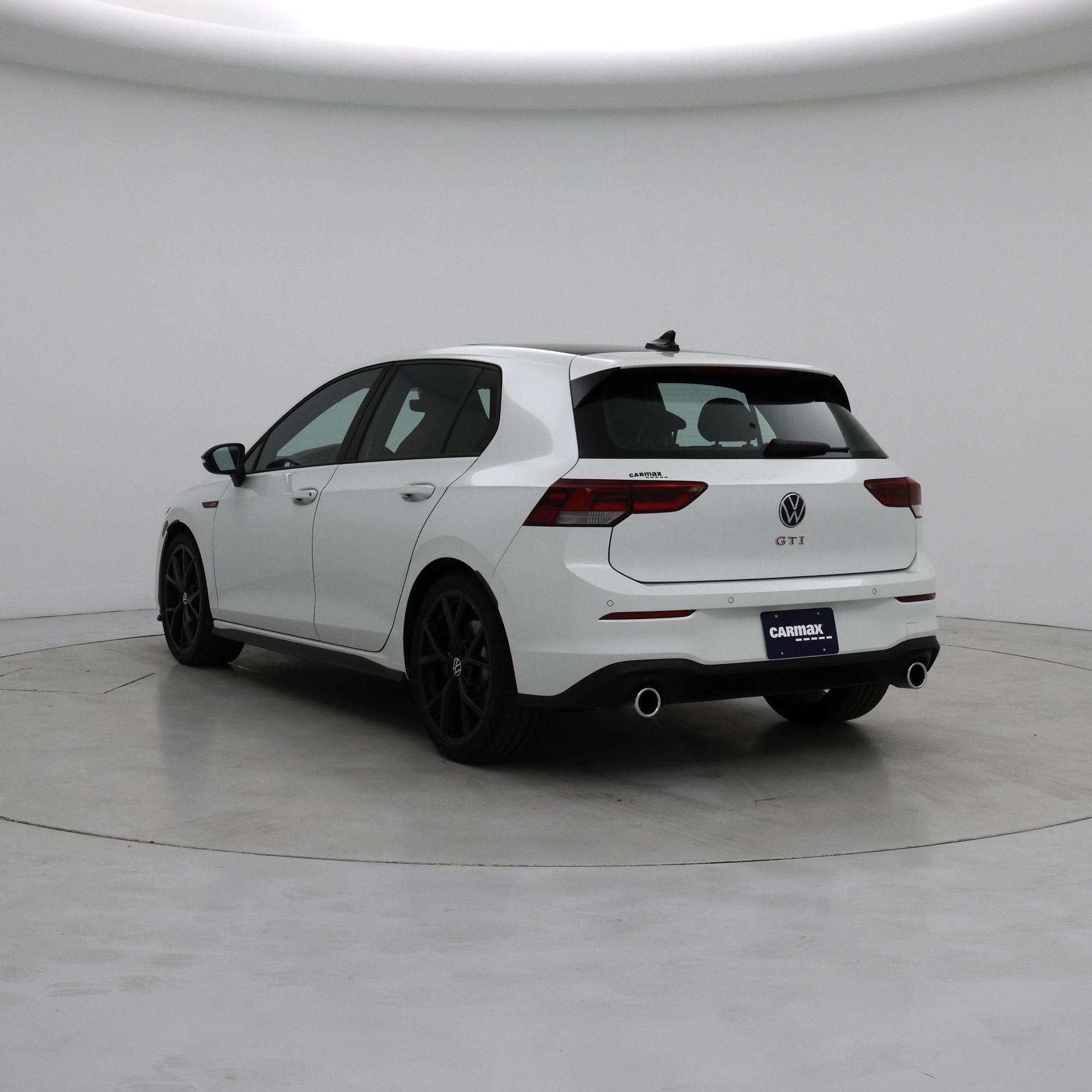 Thumbnail: 2024 Volkswagen Golf - 2