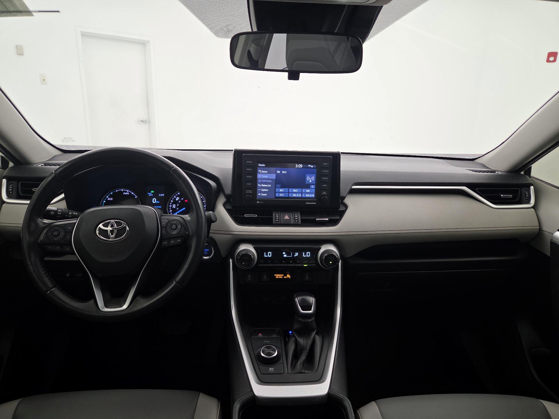 Thumbnail: 2022 Toyota RAV4 - 9