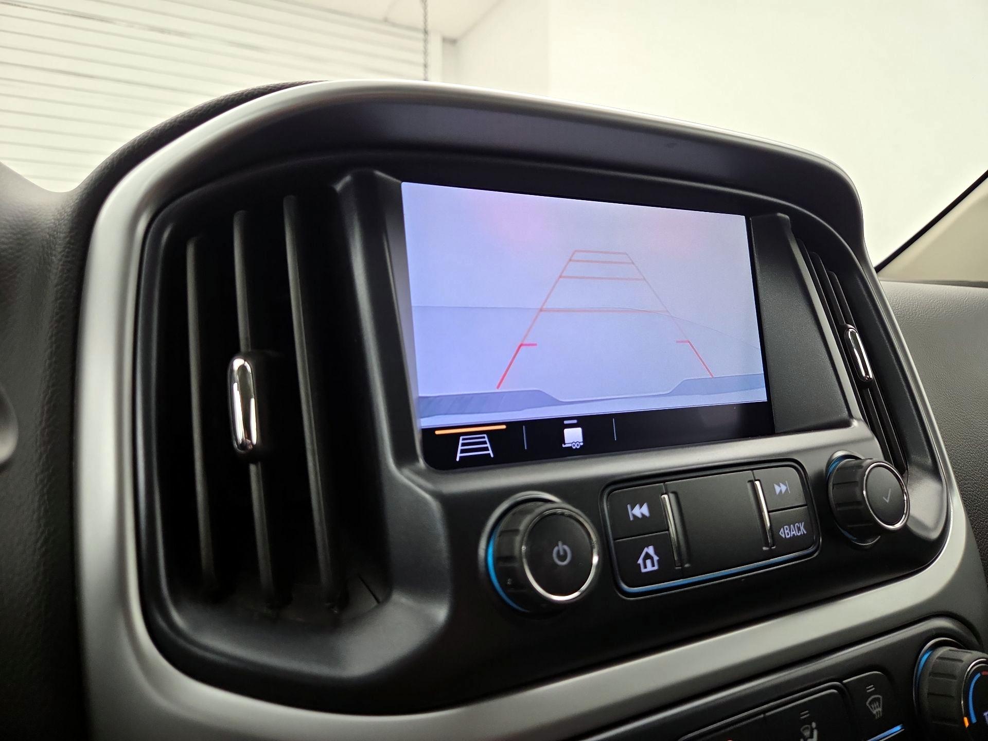 Thumbnail: 2019 Chevrolet Colorado - 14
