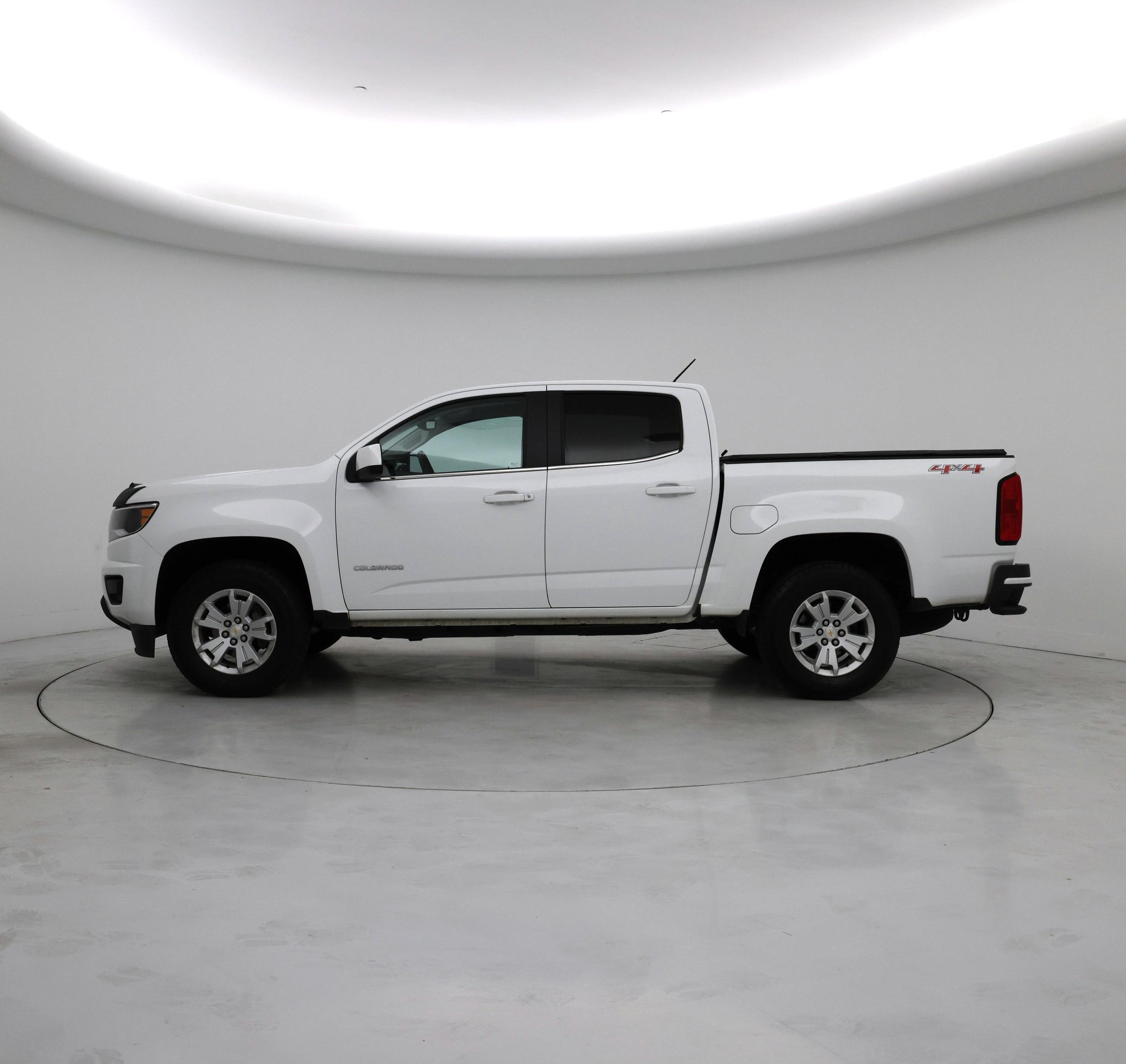 Thumbnail: 2019 Chevrolet Colorado - 3