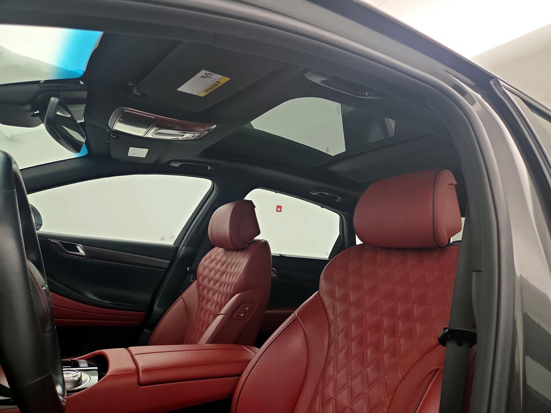 Thumbnail: 2023 Genesis G80 - 20